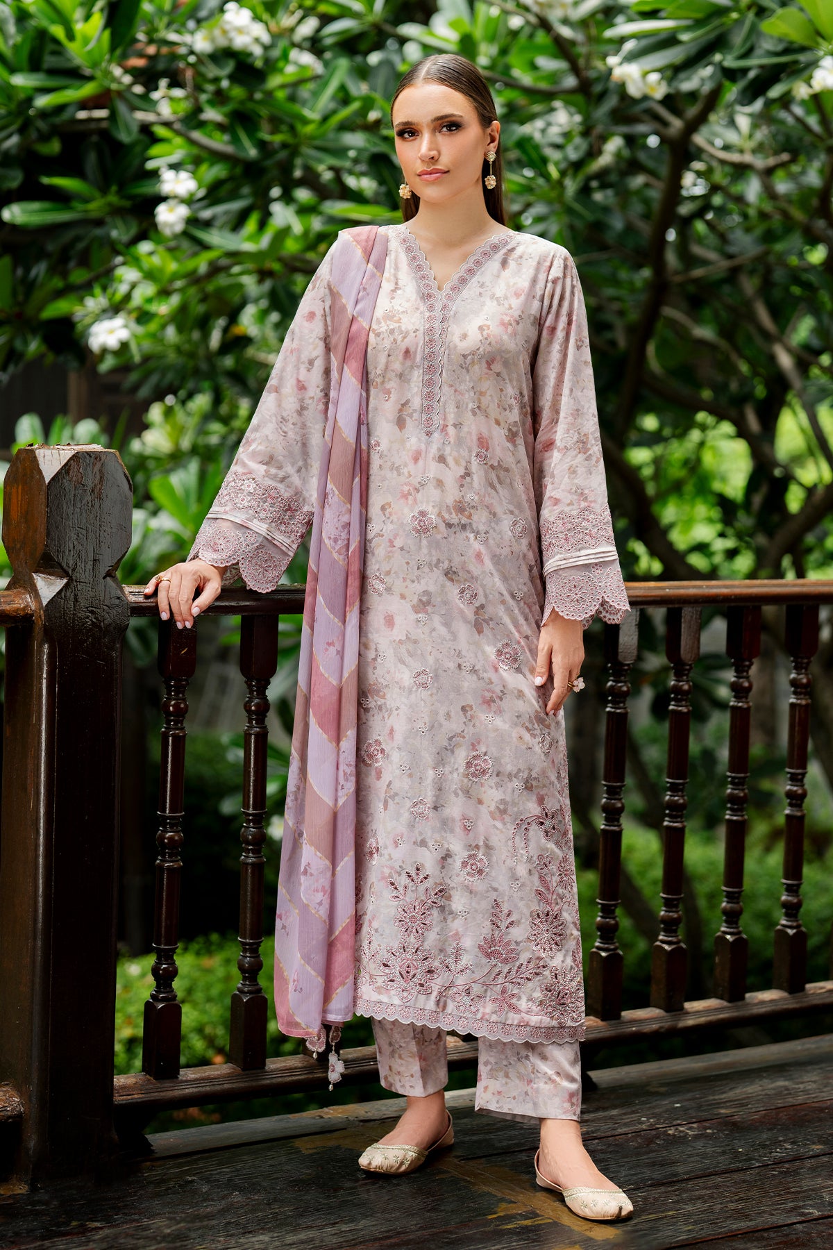 EMBROIDERED LAWN SF-4273