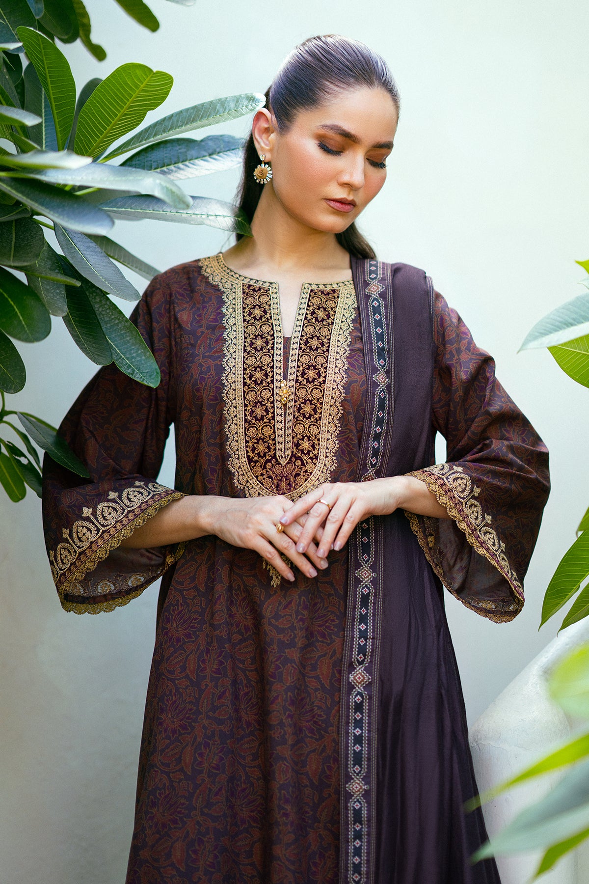 EMBROIDERED VISCOSE UF-768