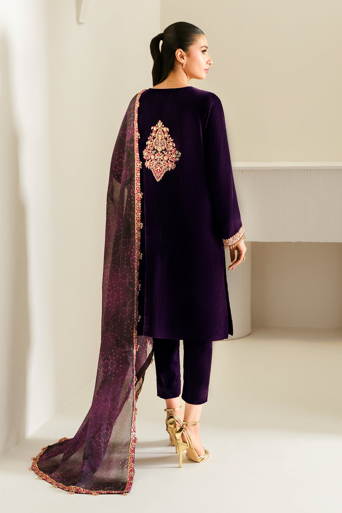 EMBROIDERED VELVET PR-1016