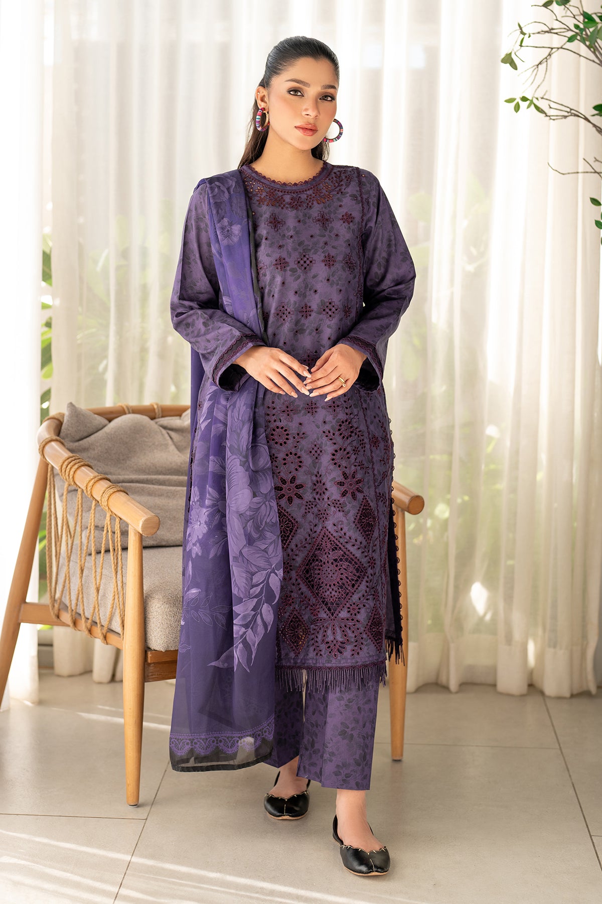 EMBROIDERED LAWN SF-4096