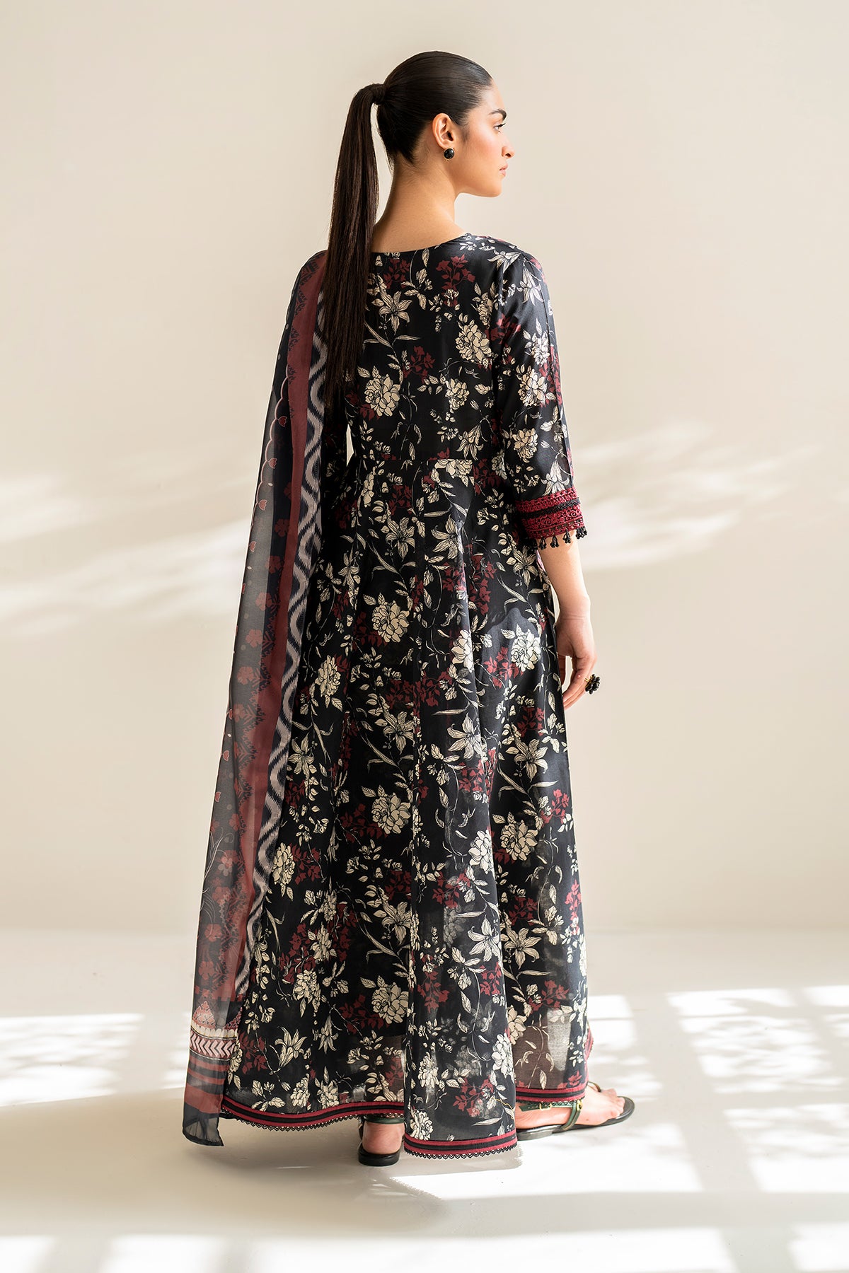 EMBROIDERED LAWN PR-975