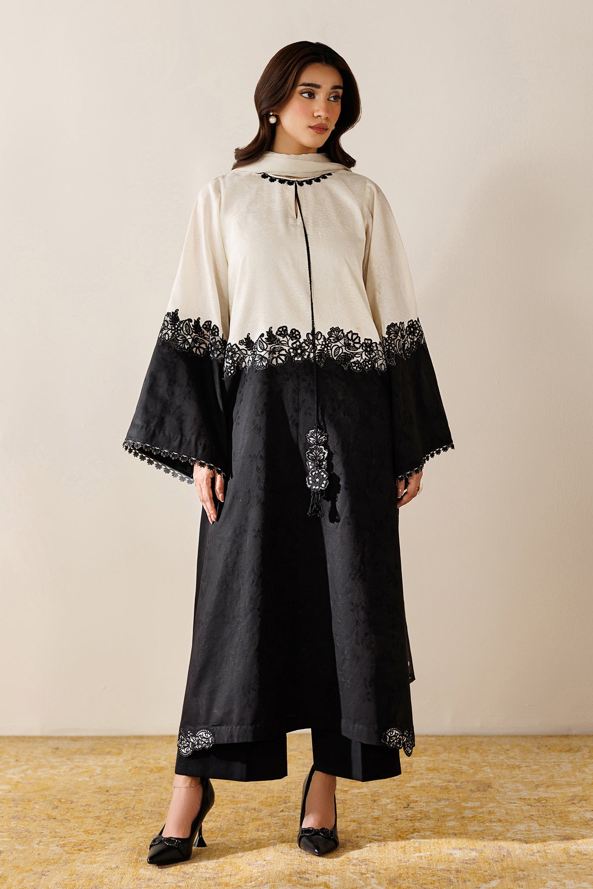 EMBROIDERED JACQUARD PR-1270