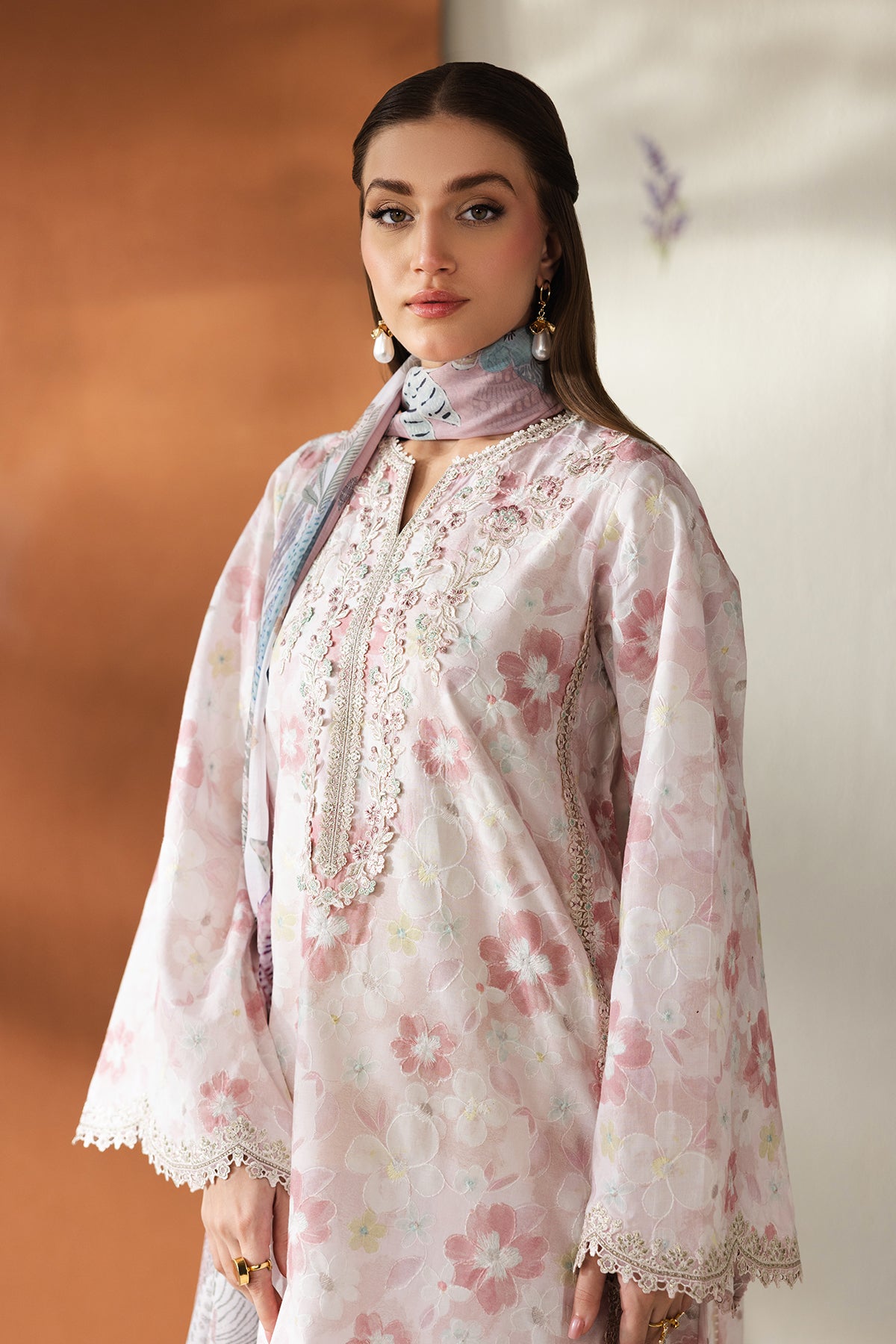 EMBROIDERED LAWN UF-4428