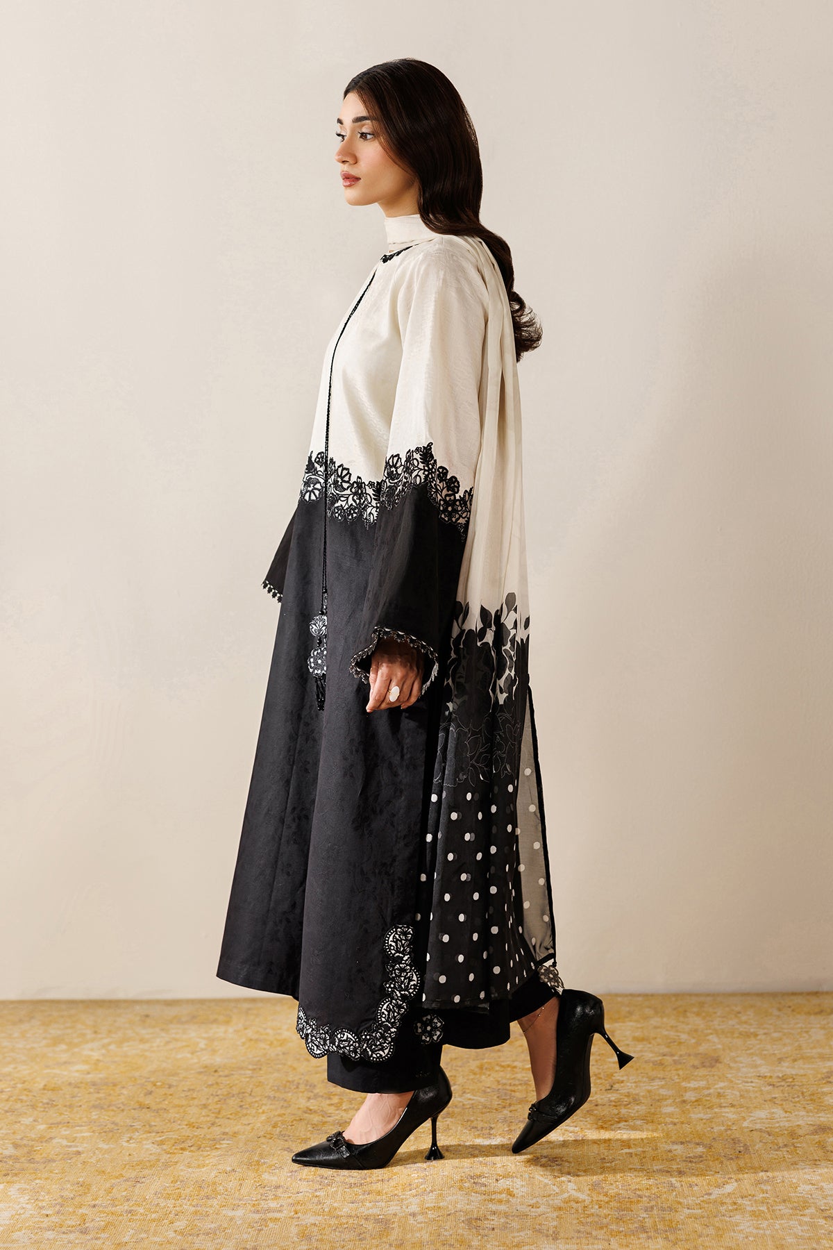 EMBROIDERED JACQUARD PR-1270