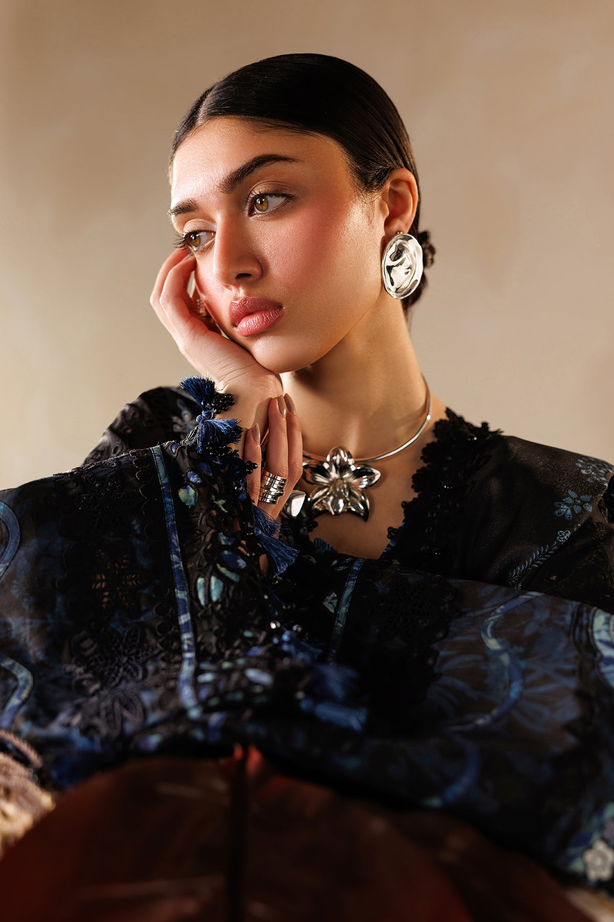 EMBROIDERED LAWN EL26-D08 STITCHED