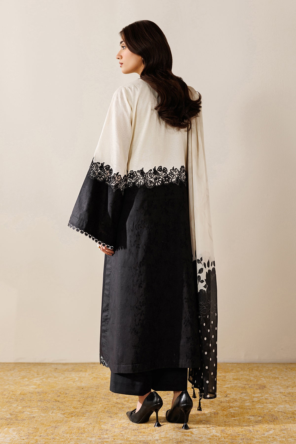 EMBROIDERED JACQUARD PR-1270