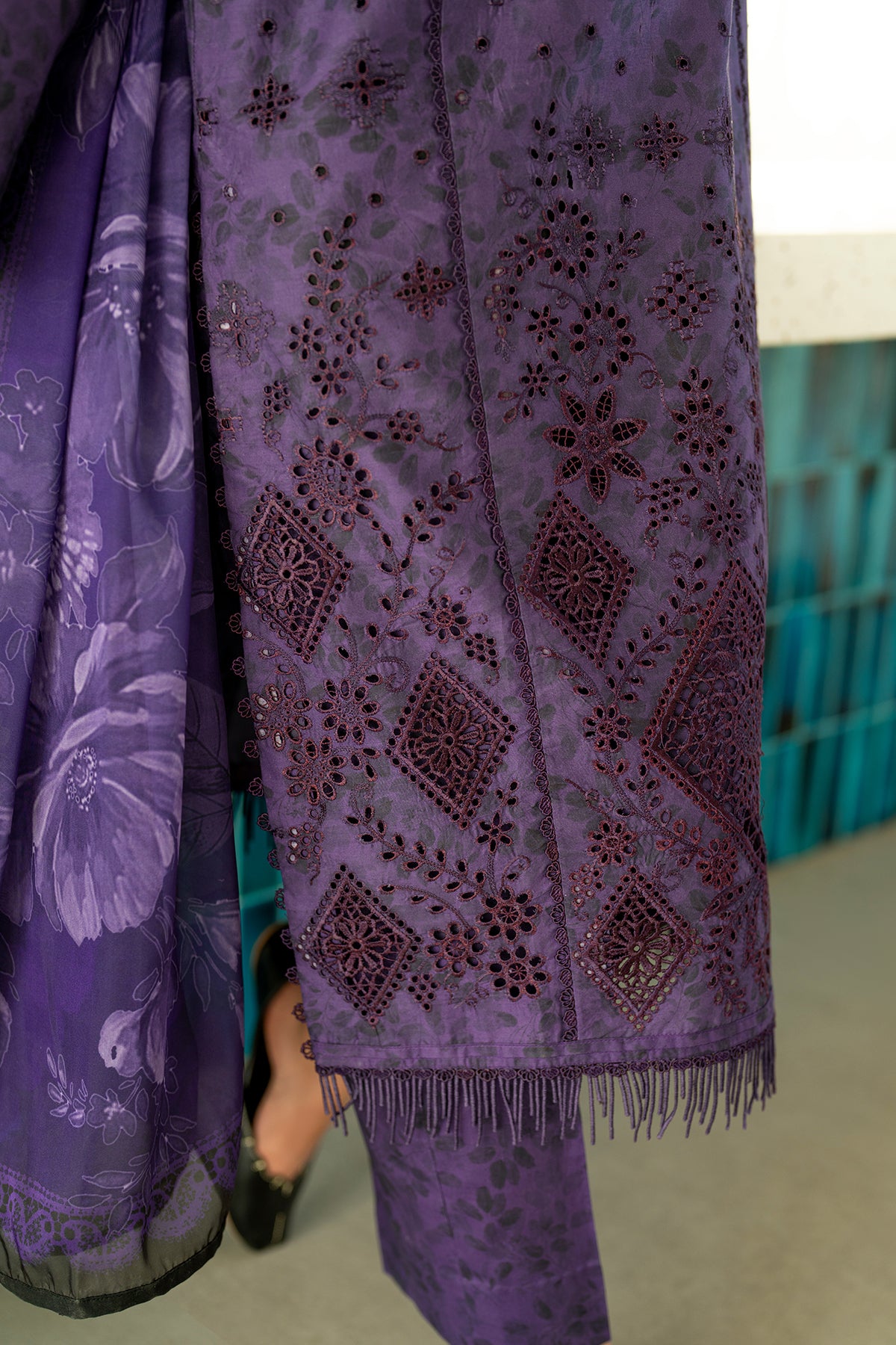 EMBROIDERED LAWN UF-4096