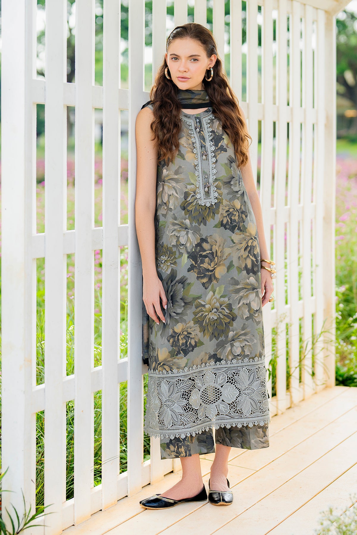 EMBROIDERED LAWN UF-4218