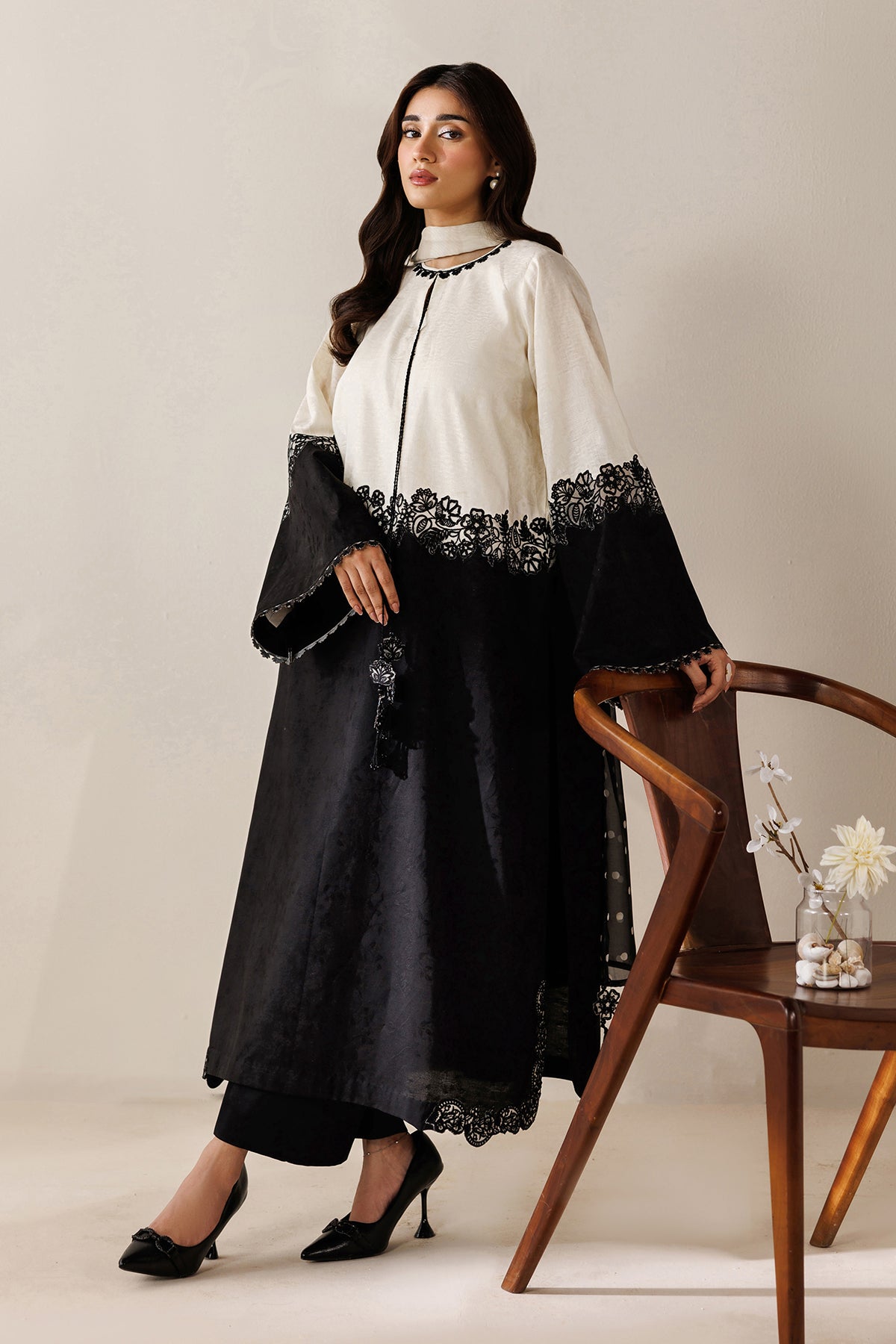 EMBROIDERED JACQUARD PR-1270