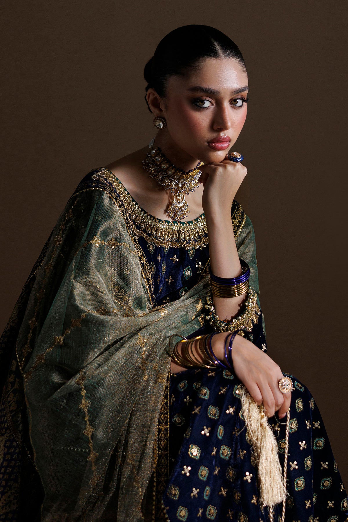 EMBROIDERED VELVET UF-4551