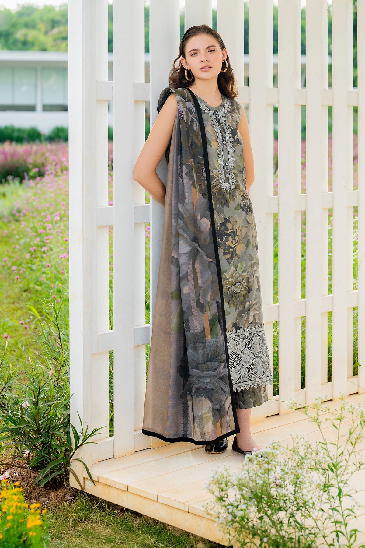 EMBROIDERED LAWN UF-4218