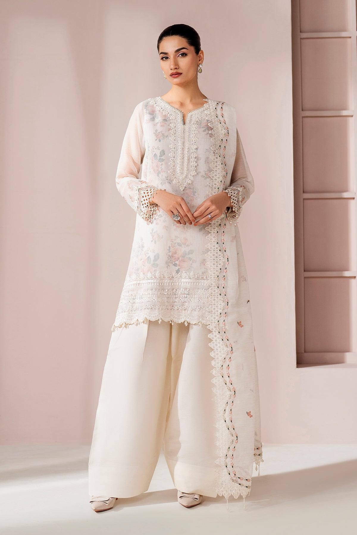 EMBROIDERED COTTON PATTI SF-4187