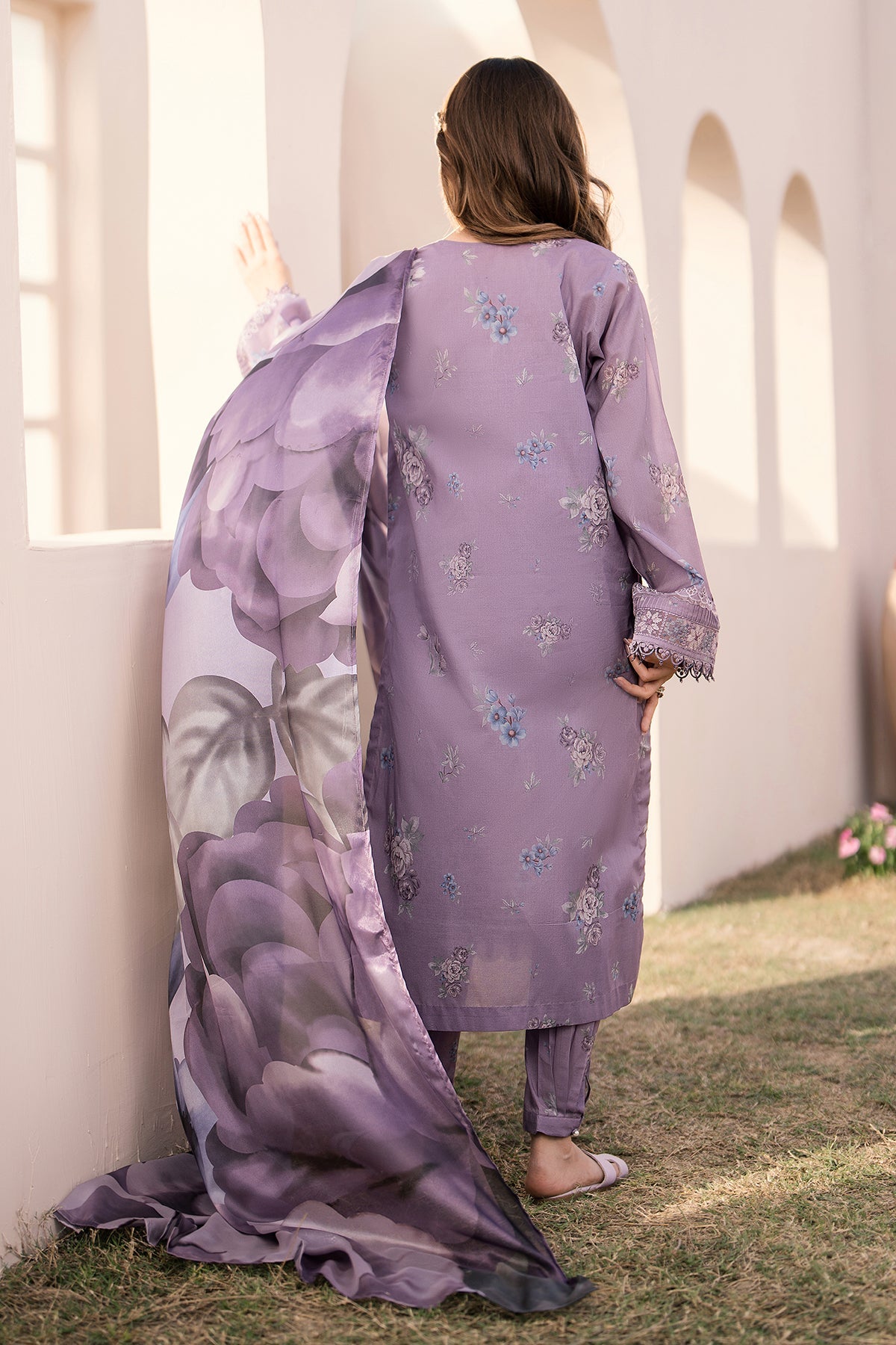 EMBROIDERED PRINTED LAWN SF-600