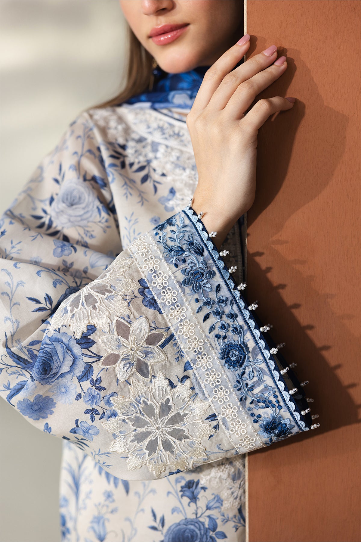 EMBROIDERED LAWN UF-4429