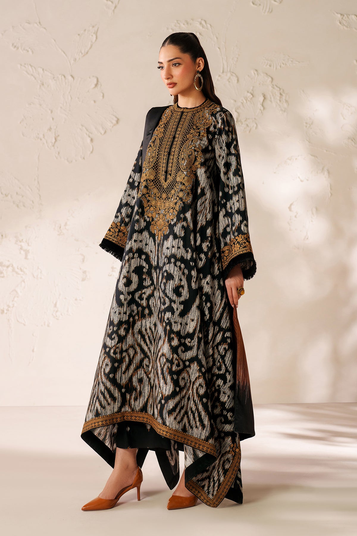 EMBROIDERED VISCOSE SILK UF-4289