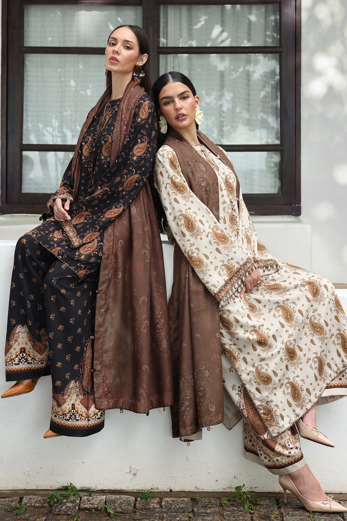 EMBROIDERED VISCOSE SILK UF-4612