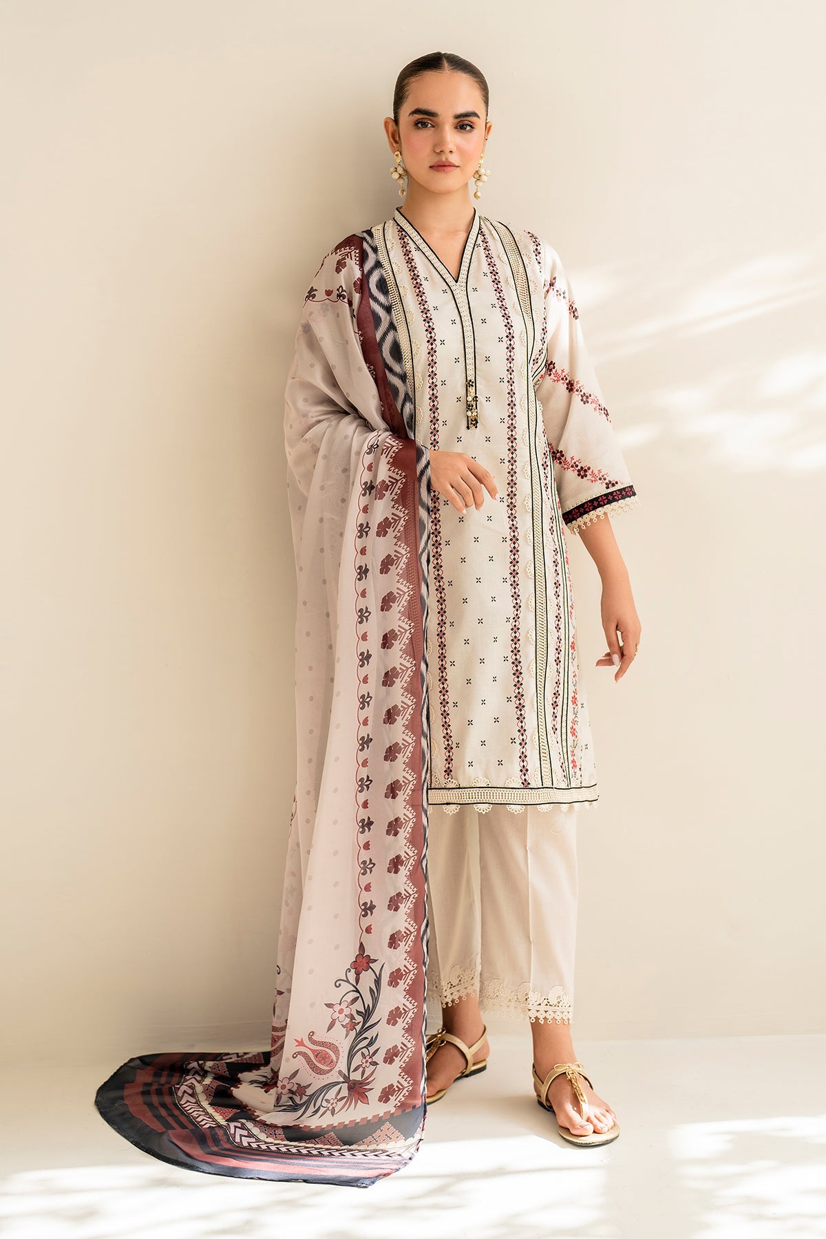 EMBROIDERED LAWN SF-678