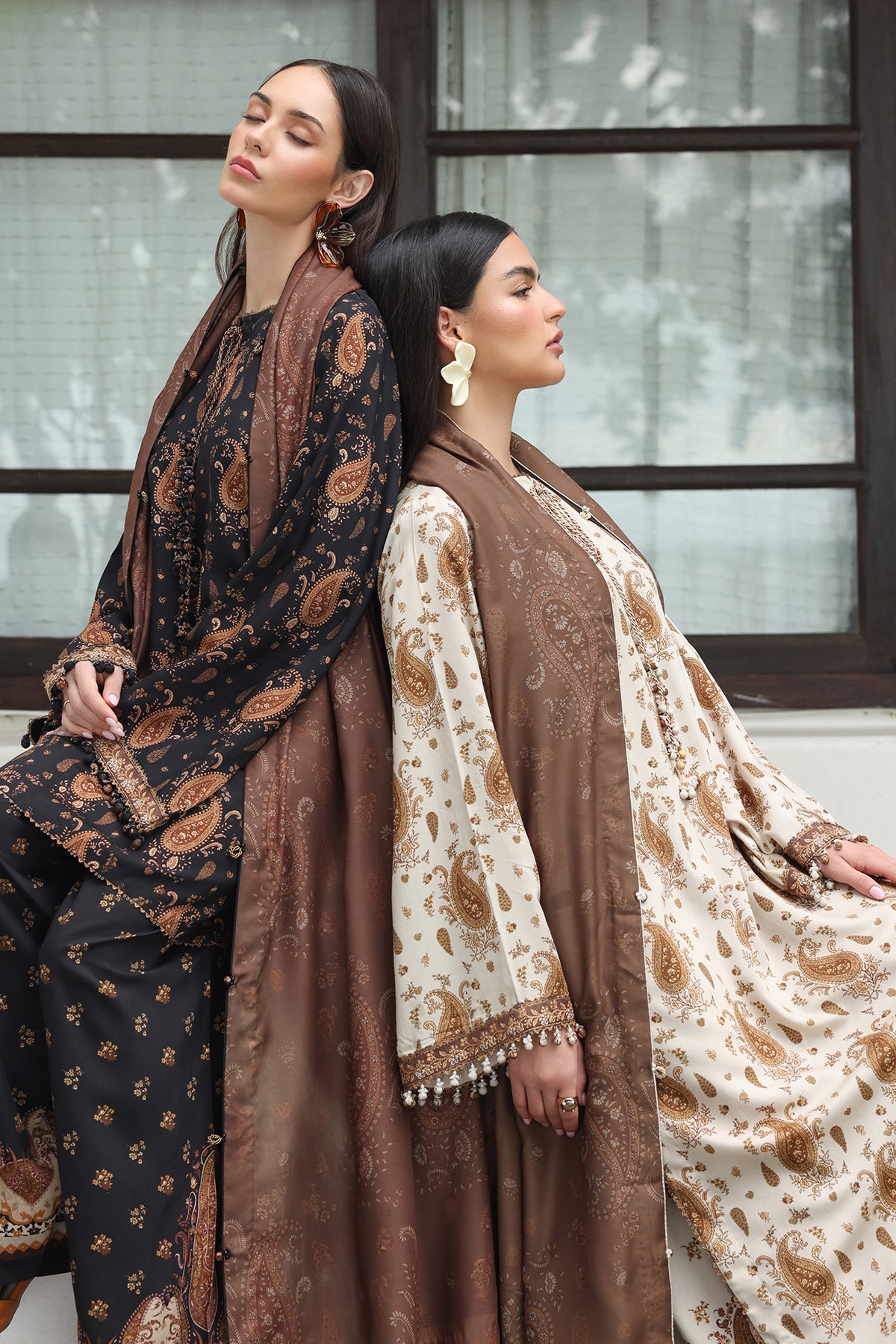 EMBROIDERED VISCOSE SILK UF-4613
