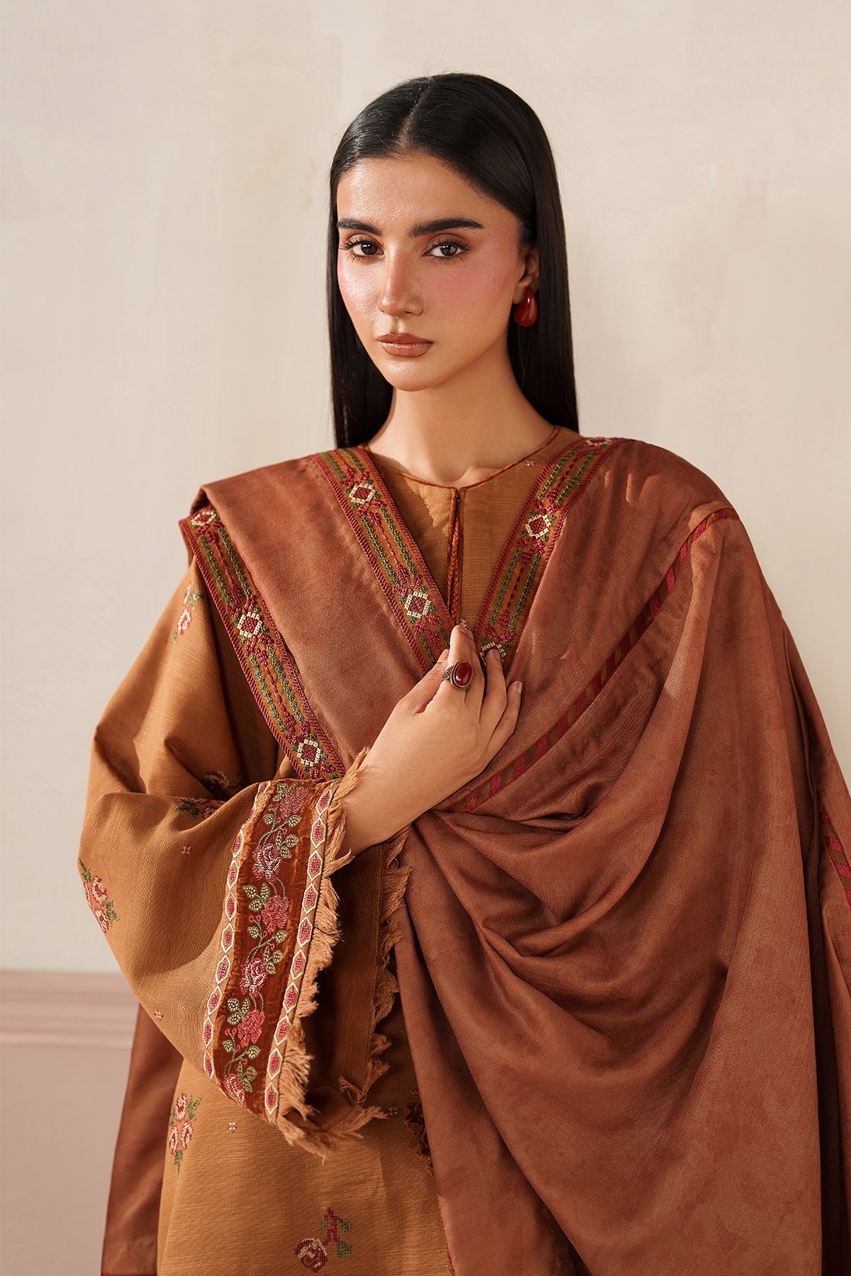 EMBROIDERED KHADDAR SF-4351