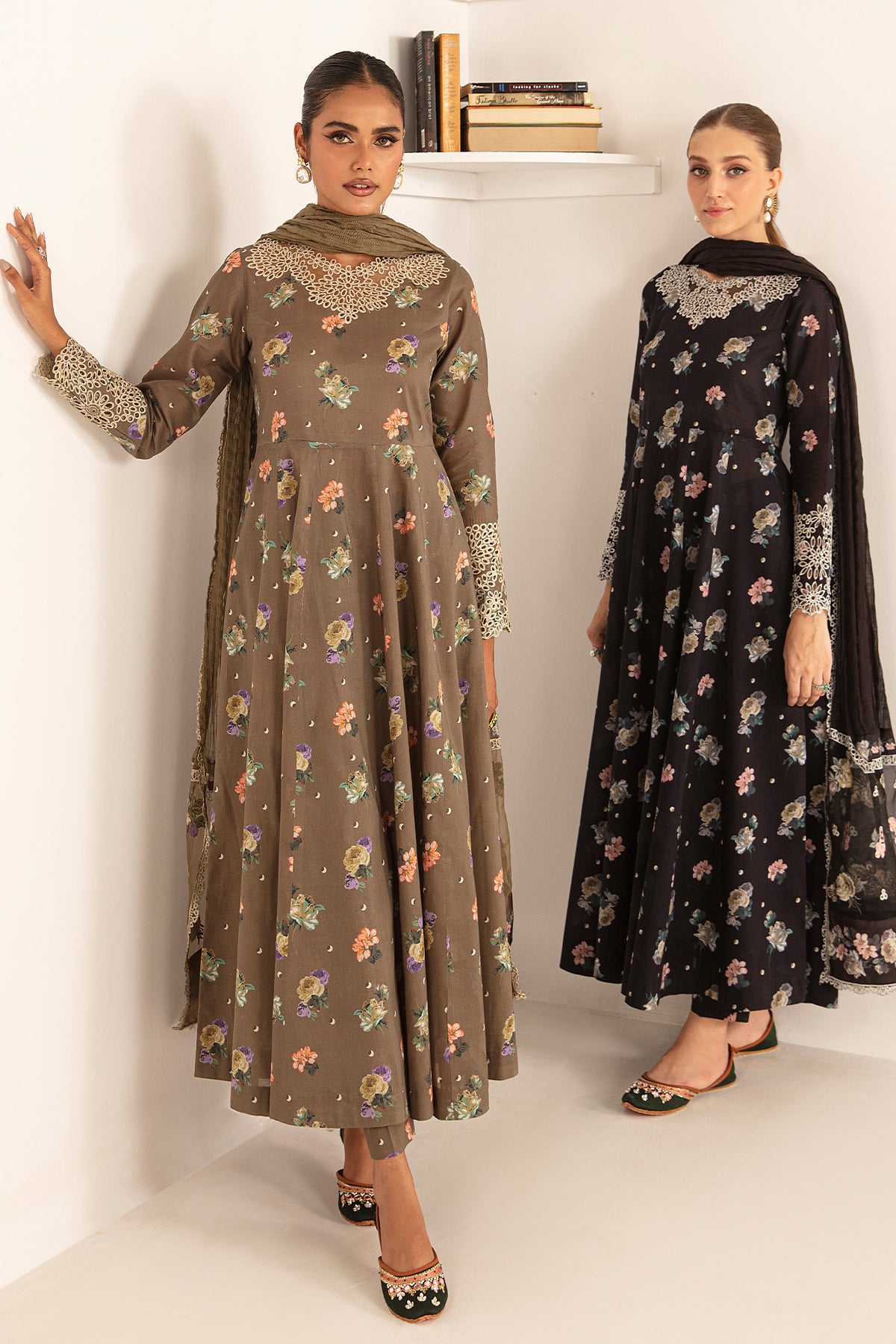 EMBROIDERED LAWN UF-406