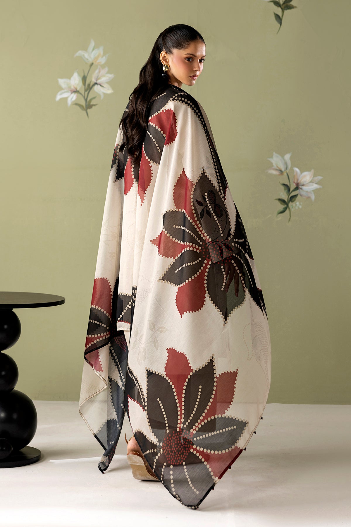 EMBROIDERED LAWN UF-4418