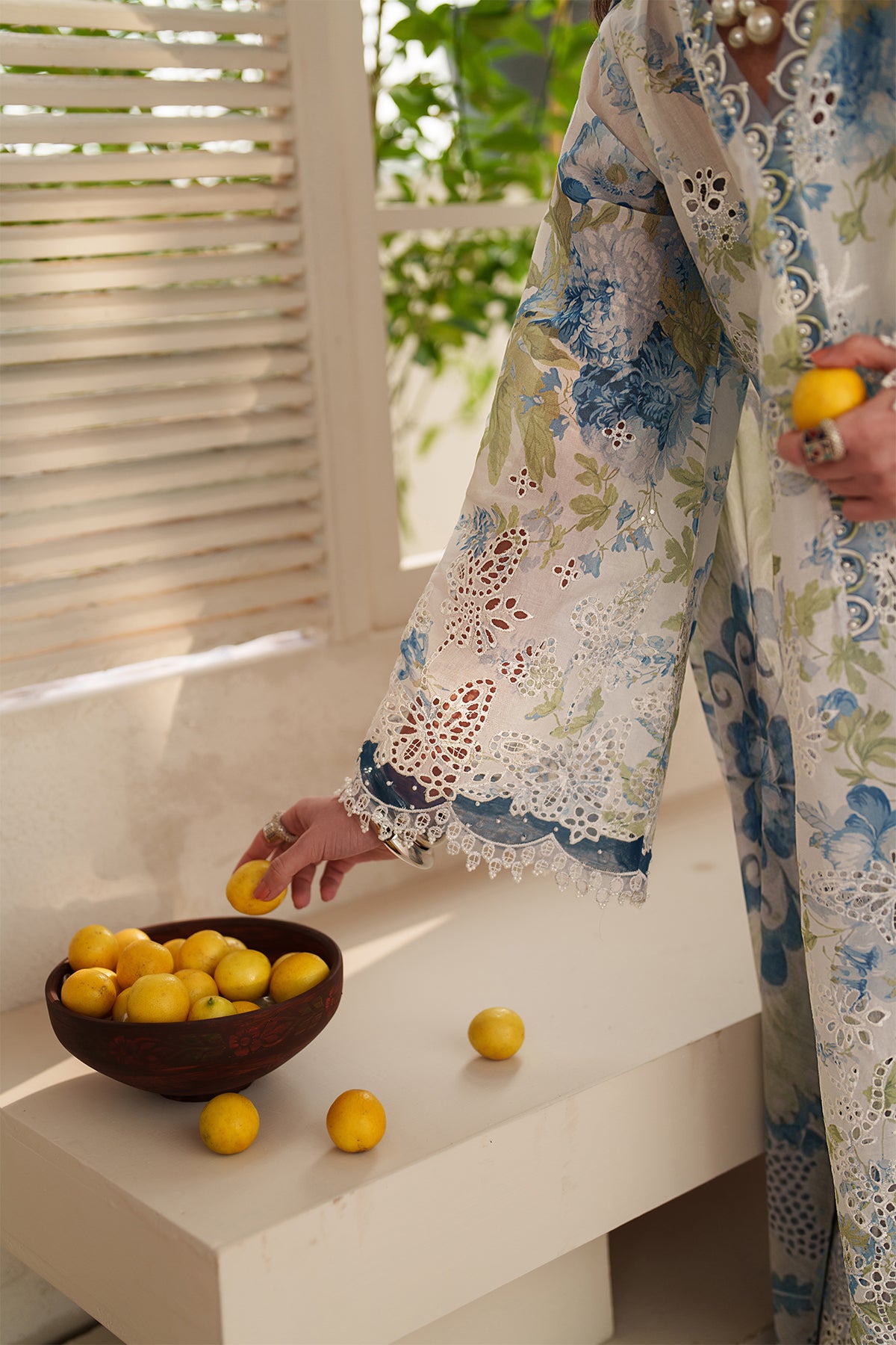 EMBROIDERED LAWN SF-4401