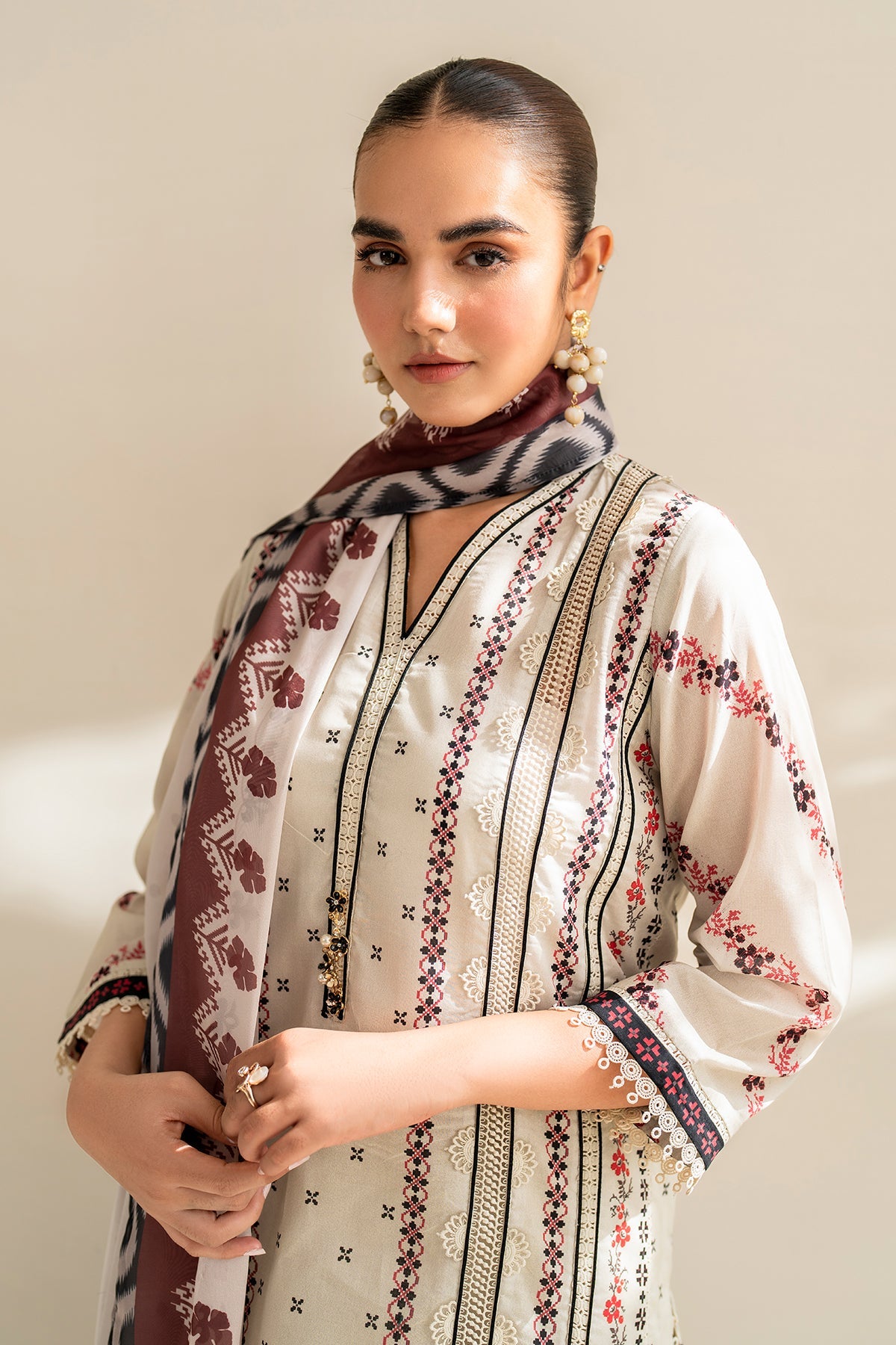 EMBROIDERED LAWN SF-678