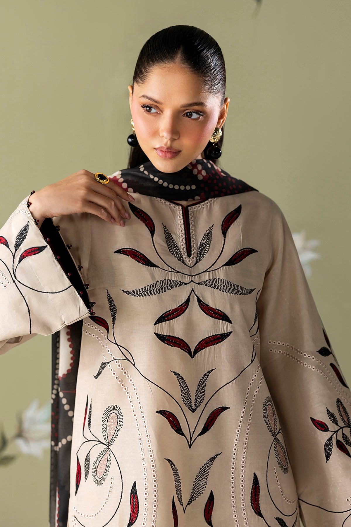 EMBROIDERED LAWN UF-4418