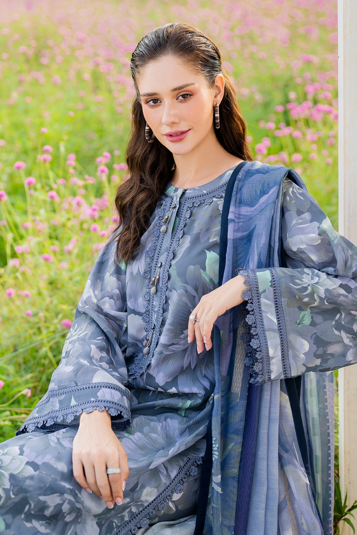 EMBROIDERED LAWN UF-4219