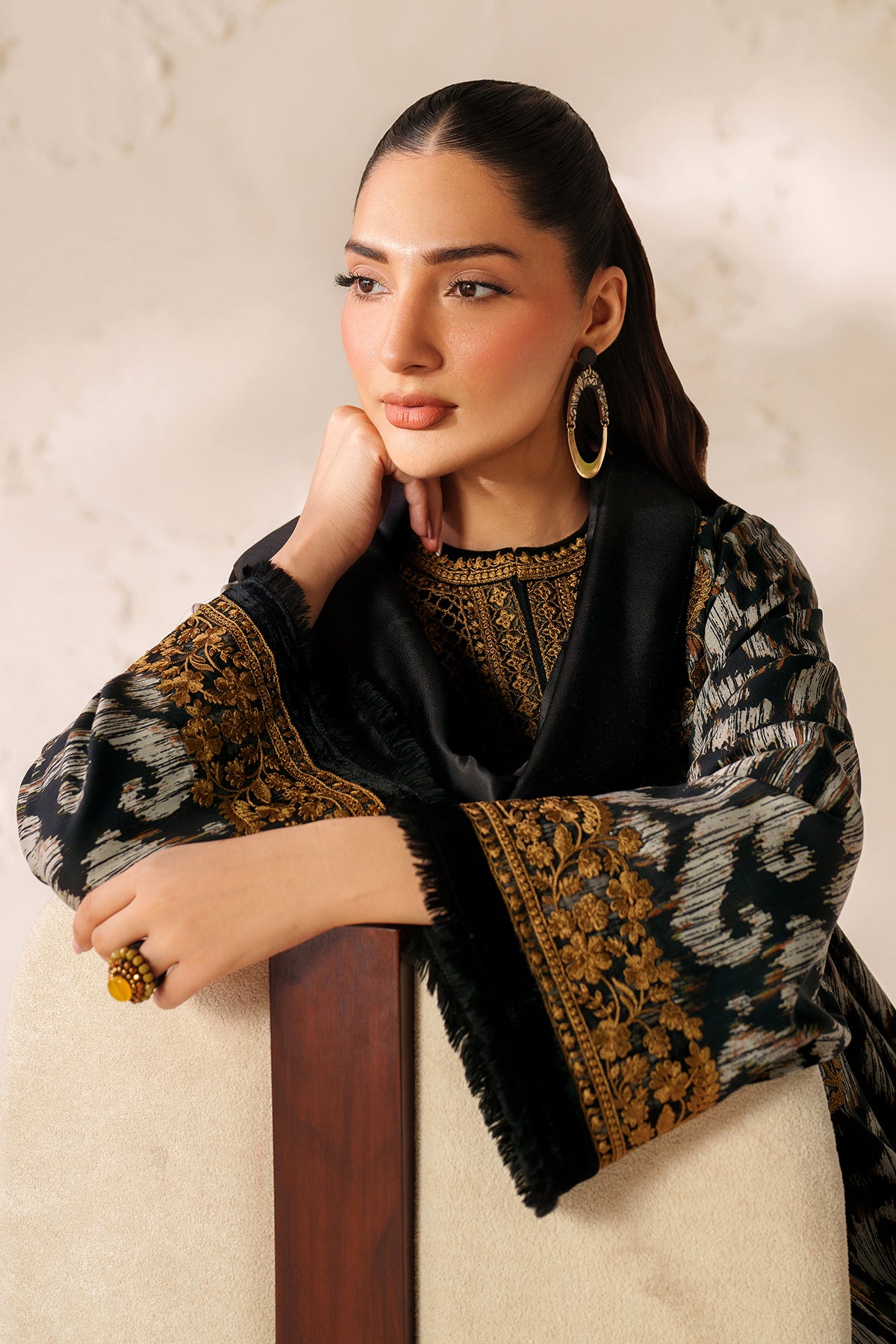 EMBROIDERED VISCOSE SILK UF-4289