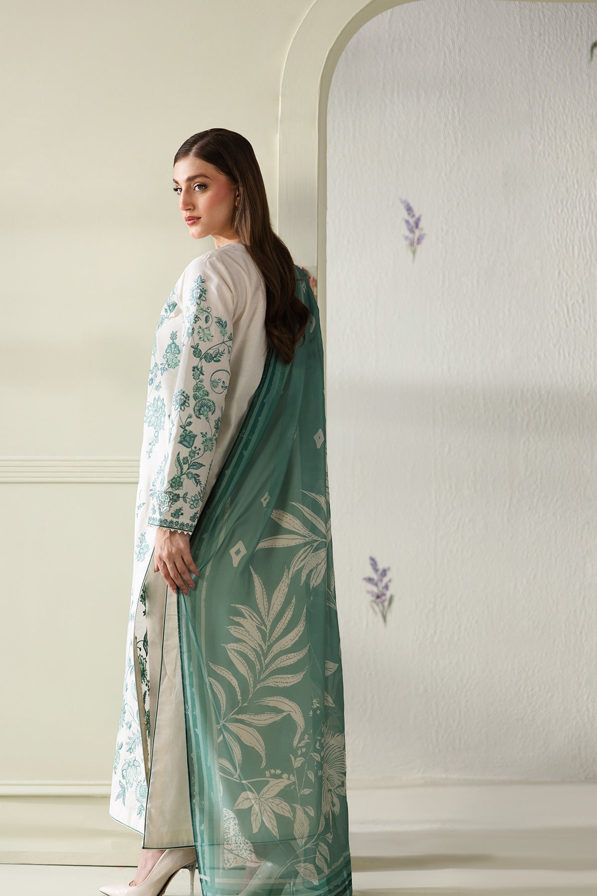 EMBROIDERED JACQUARD LAWN UF-4430