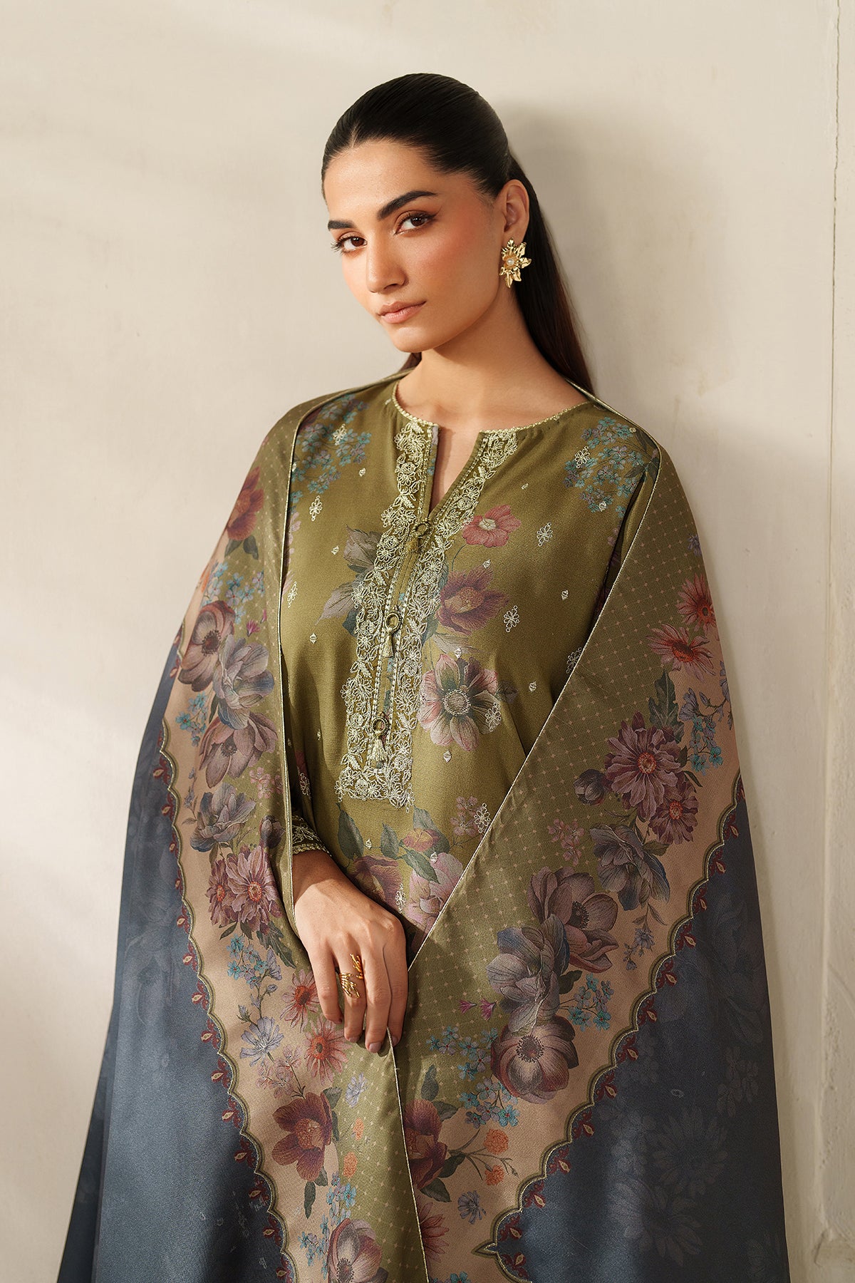 EMBROIDERED KHADDAR SF-4333