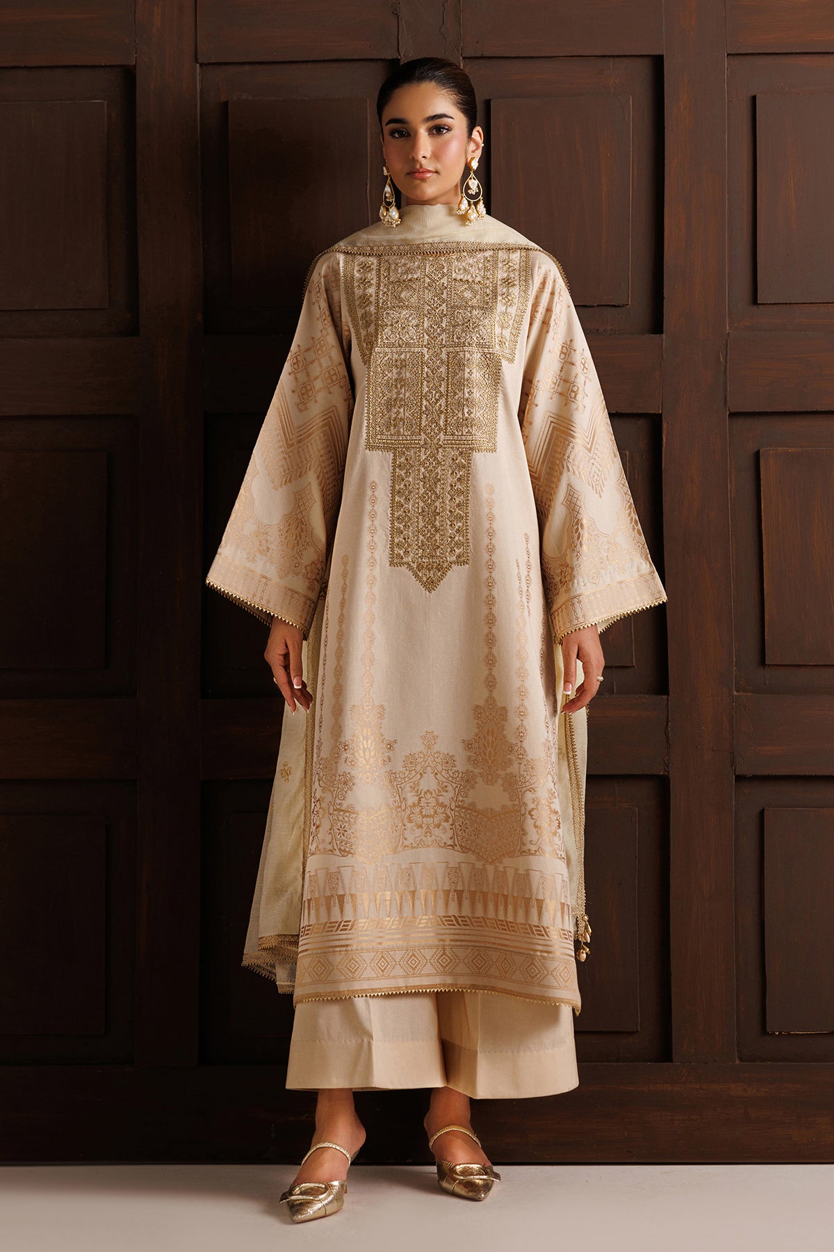 EMBROIDERED ZARRI JACQUARD SF-4508