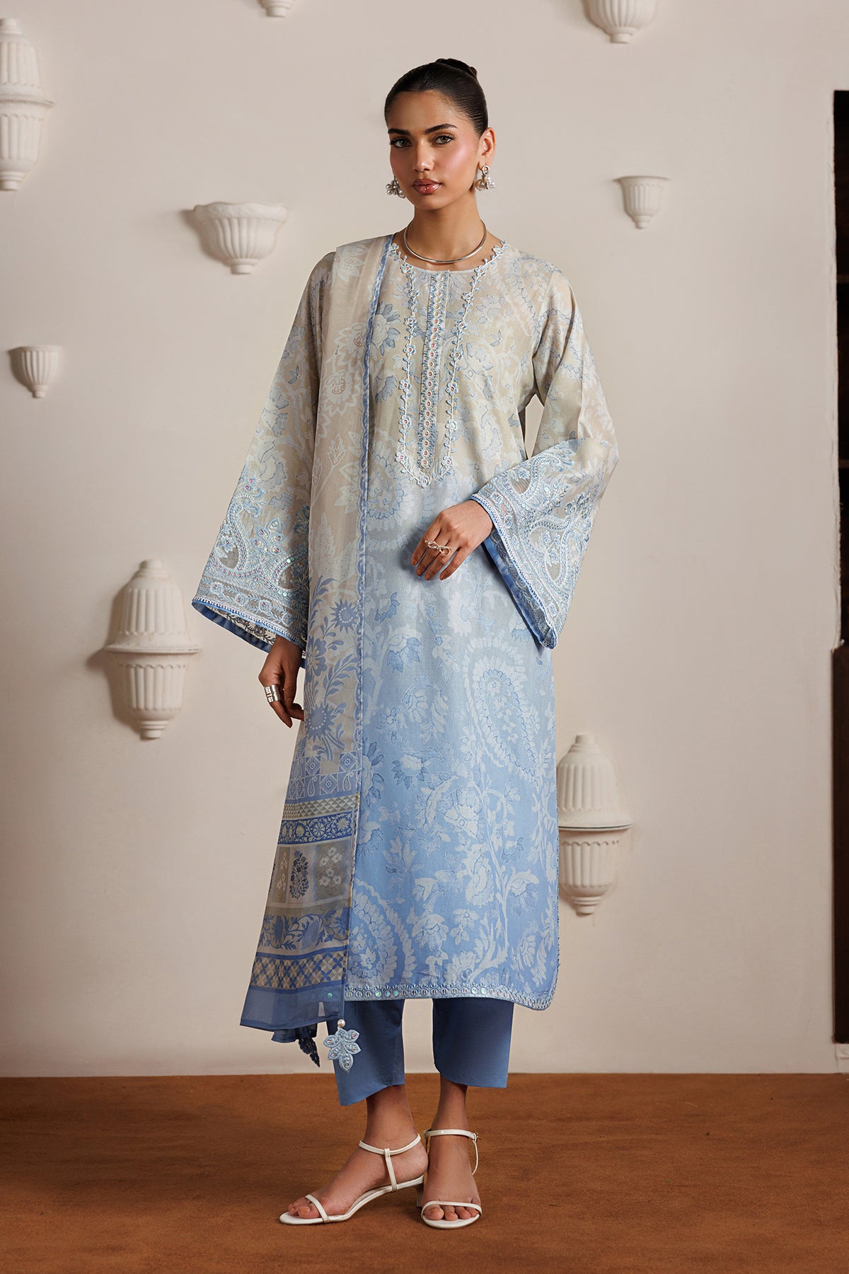 EMBROIDERED LAWN SF-4524