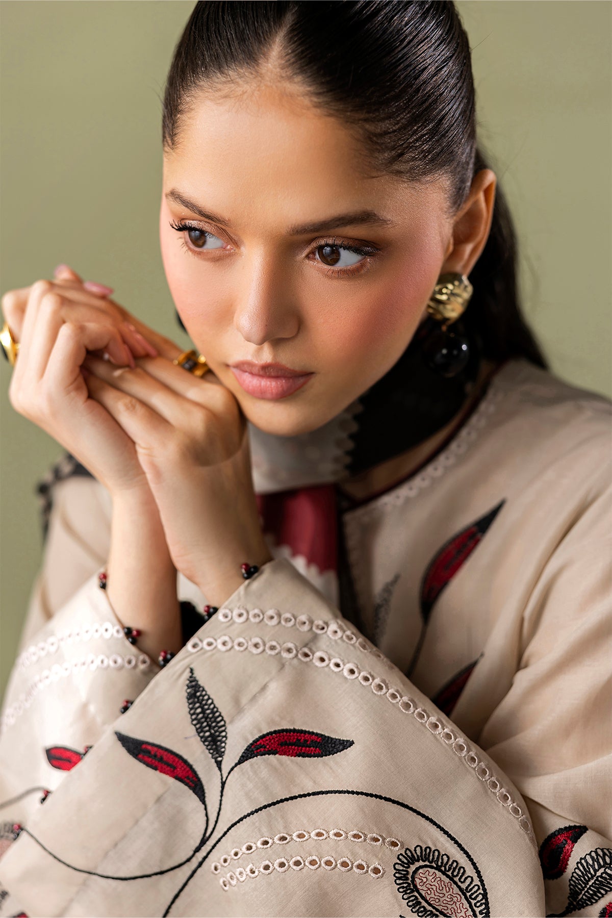 EMBROIDERED LAWN UF-4418