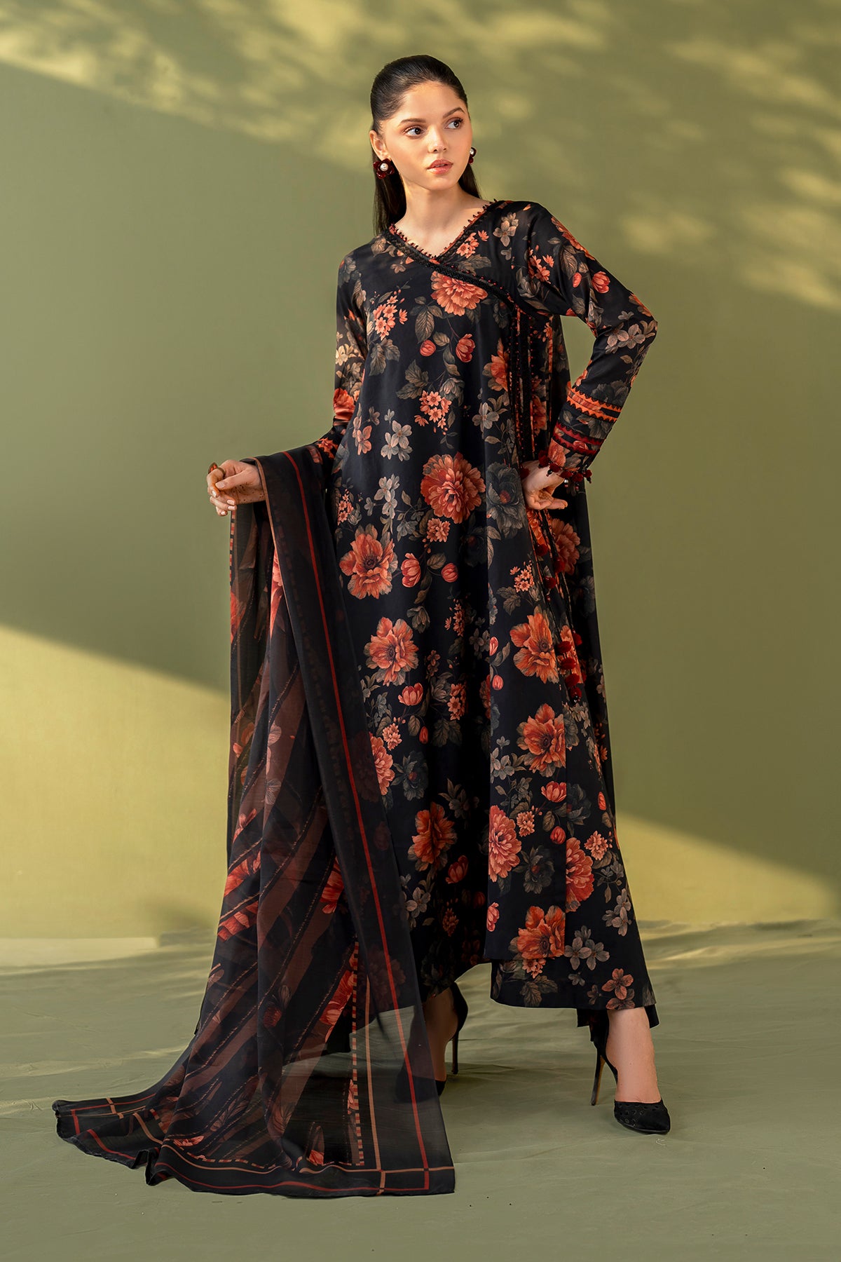 EMBROIDERED LAWN SF-4172