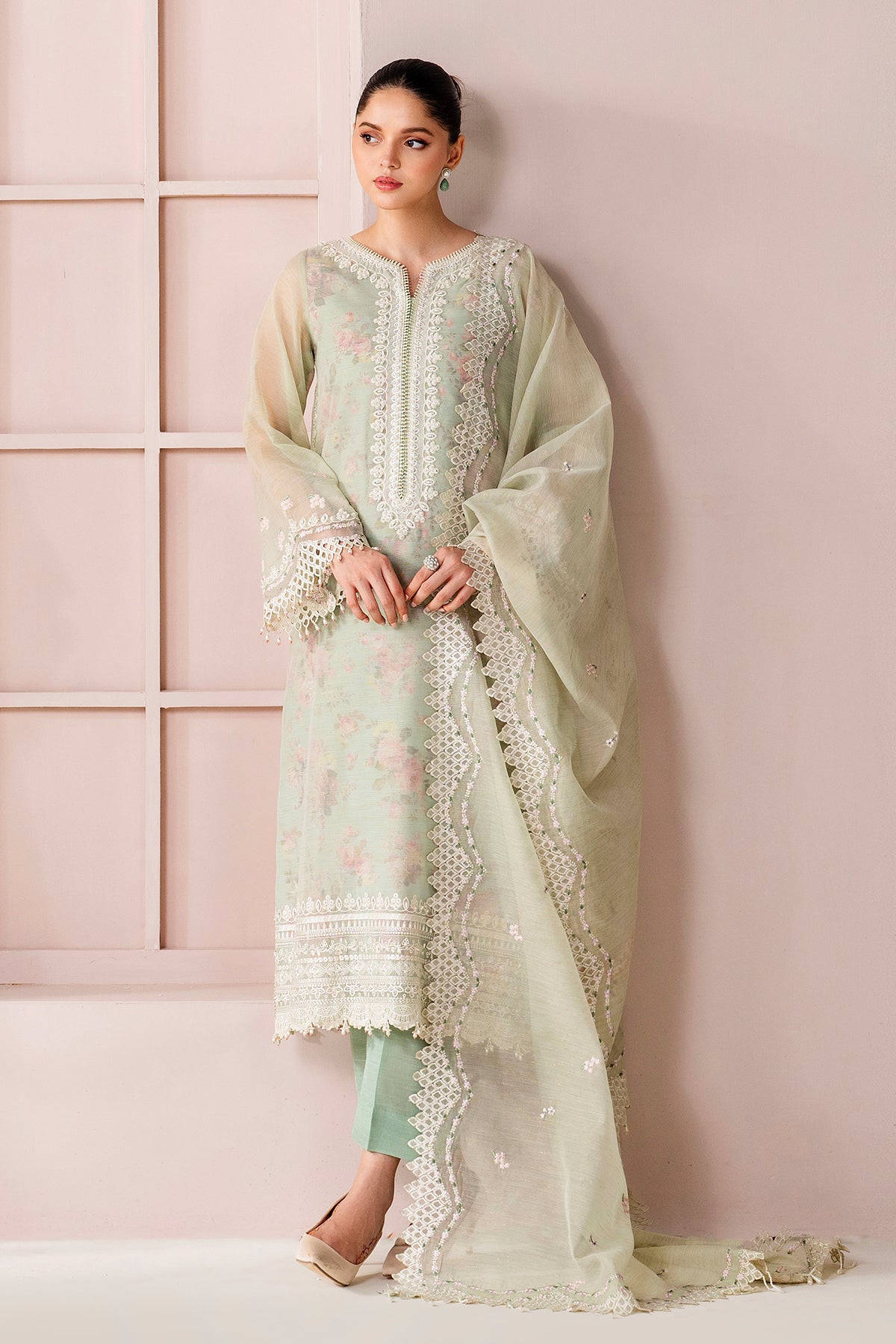 EMBROIDERED COTTON PATTI UF-4188