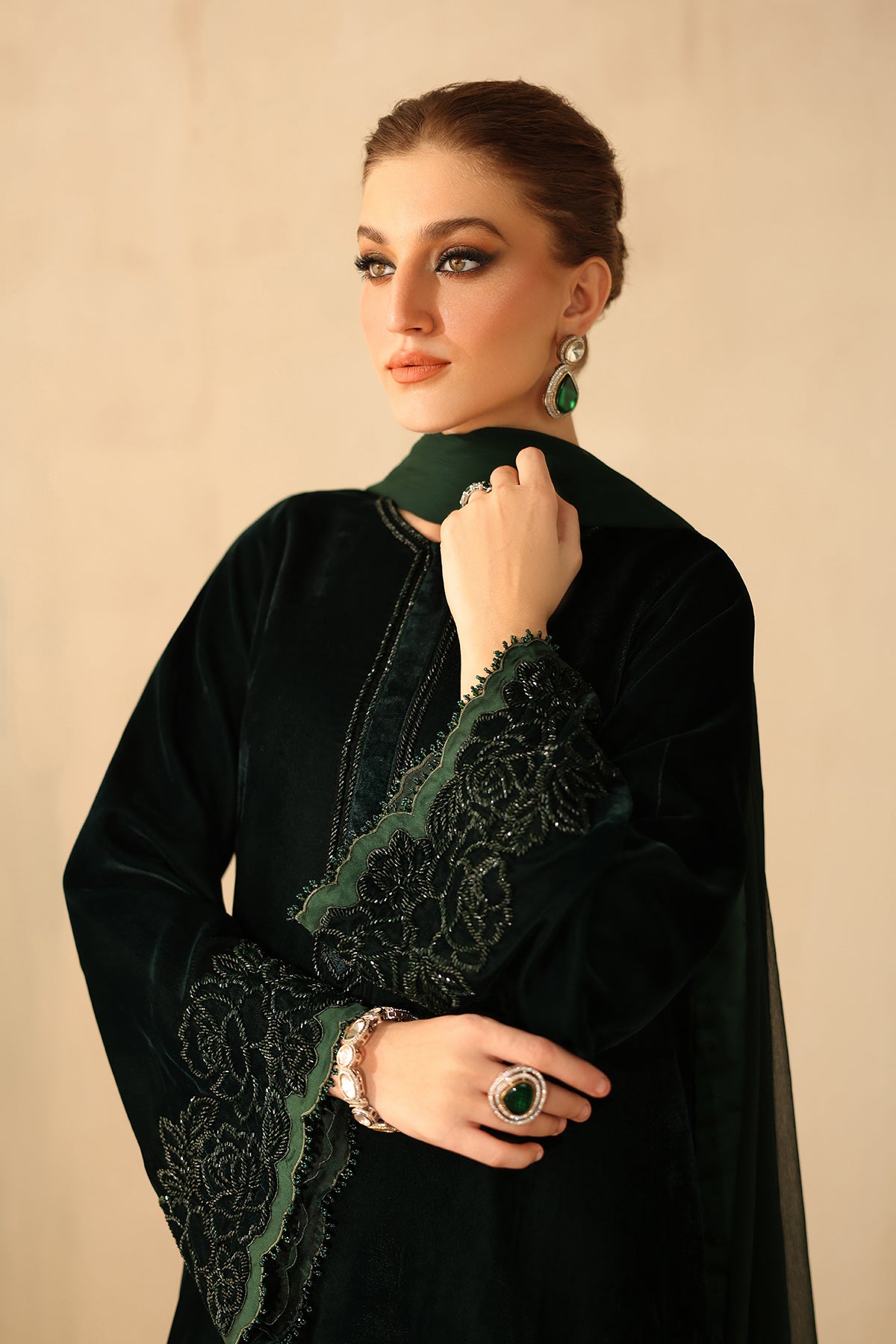 EMBROIDERED VELVET PR-1223