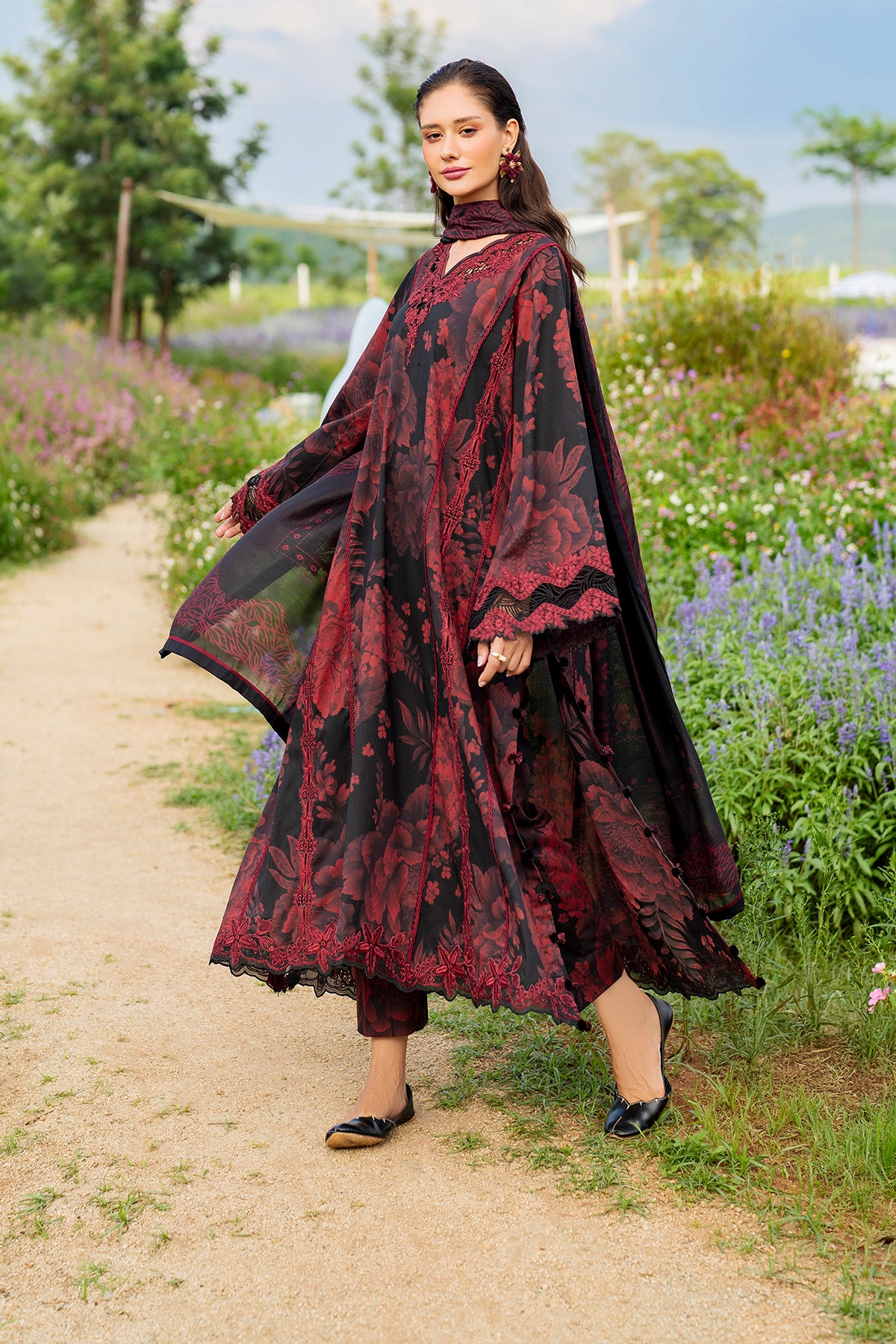 EMBROIDERED LAWN UF-4220