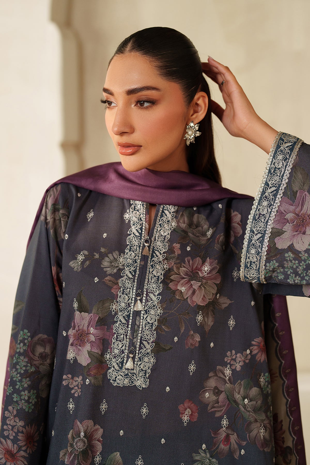 EMBROIDERED KHADDAR SF-4334