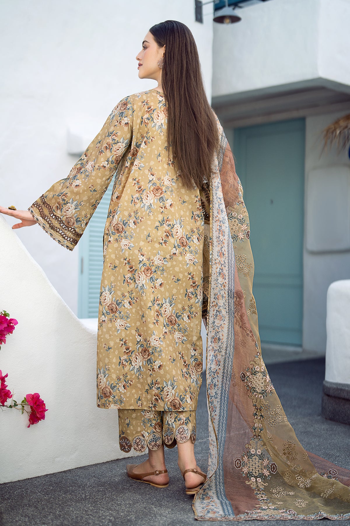 EMBROIDERED PRINTED LAWN UF-553