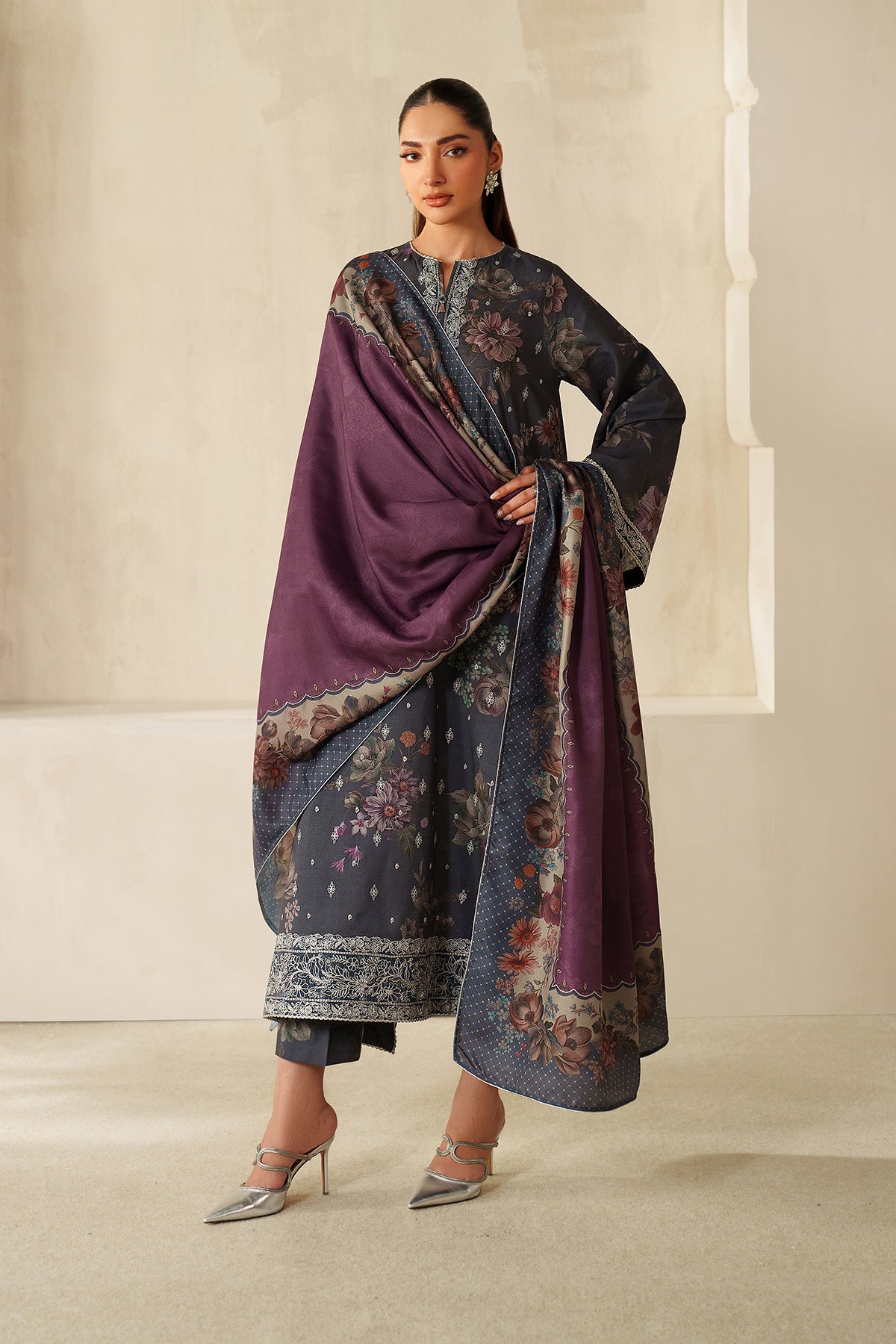 EMBROIDERED KHADDAR SF-4334