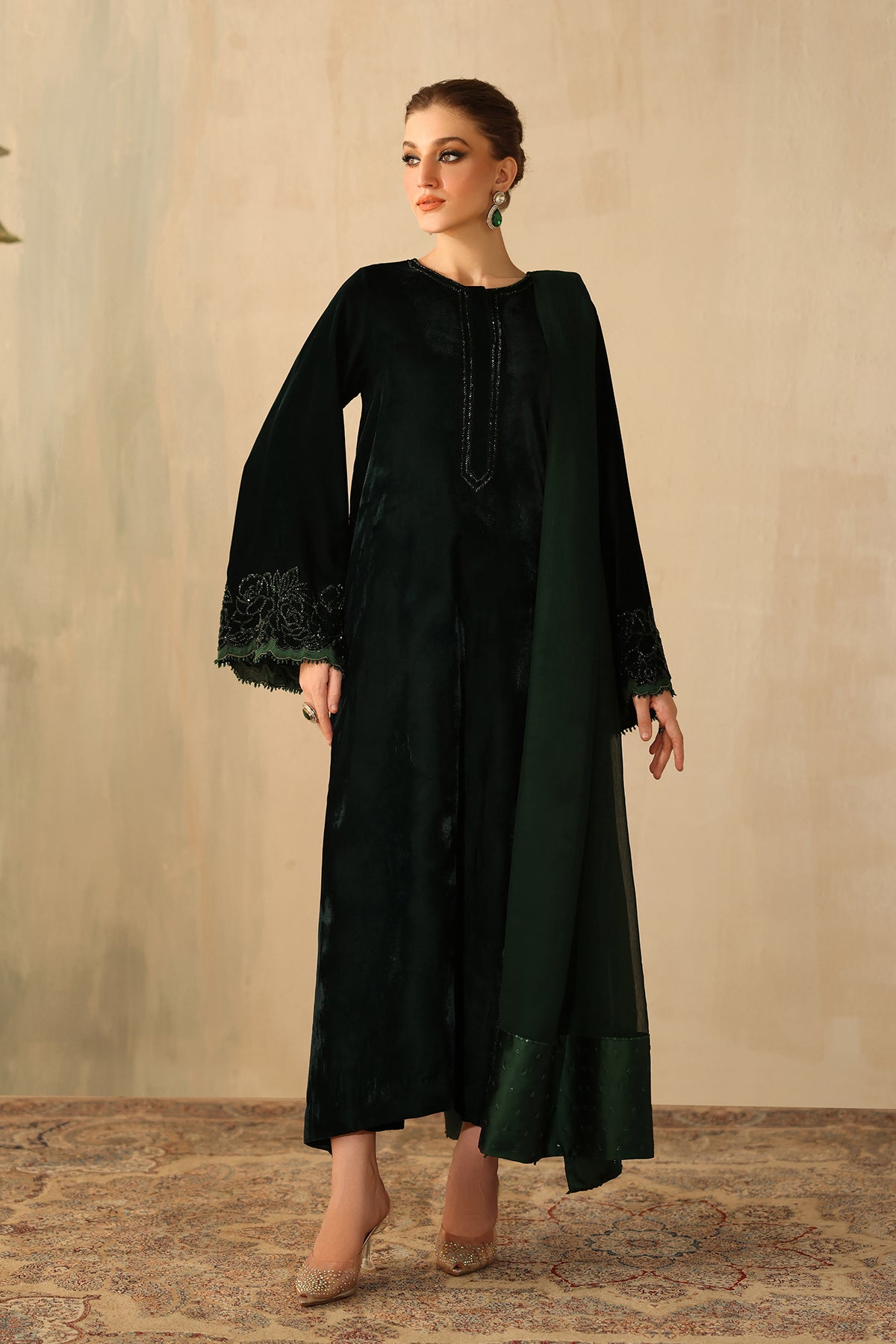 EMBROIDERED VELVET PR-1223