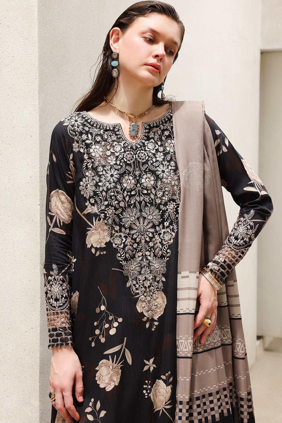 EMBROIDERED VISCOSE SILK UF-4625