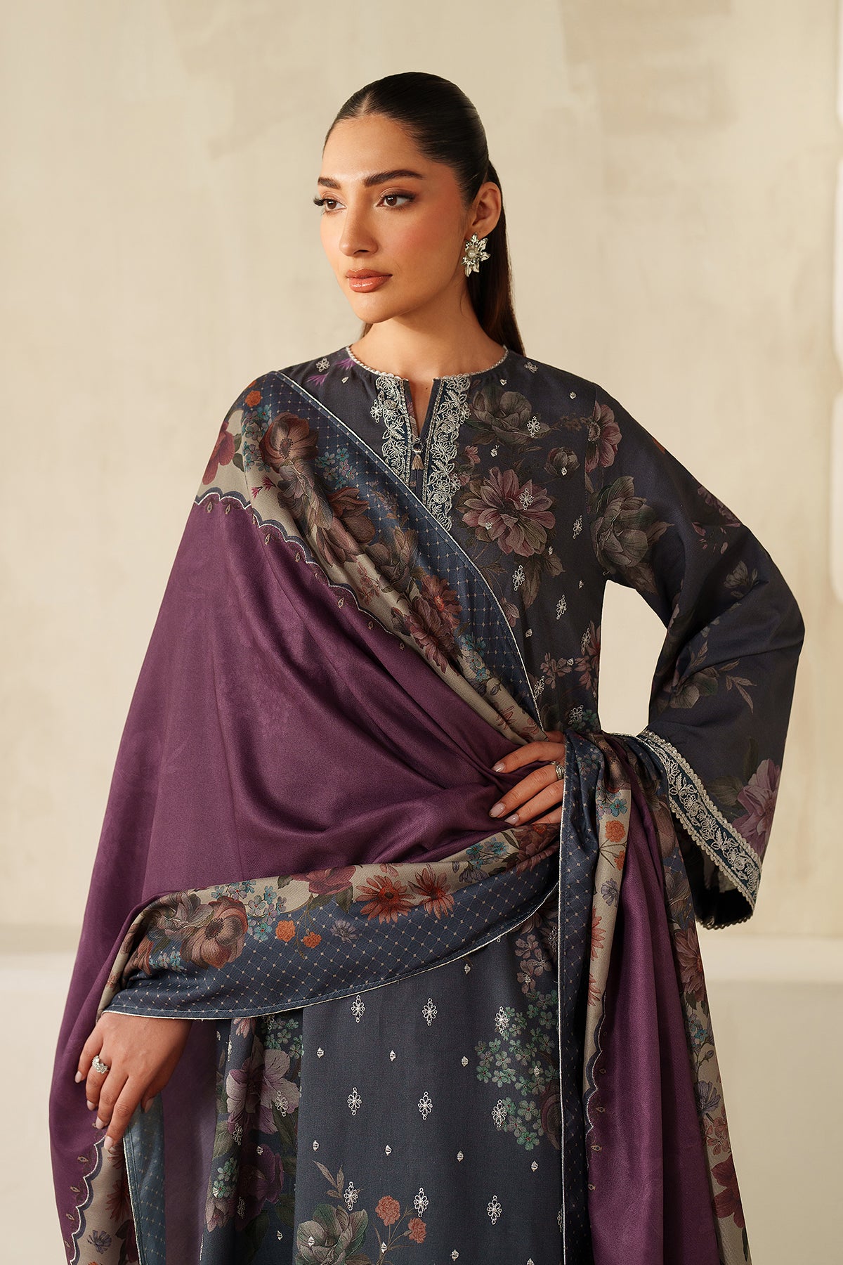 EMBROIDERED KHADDAR SF-4334