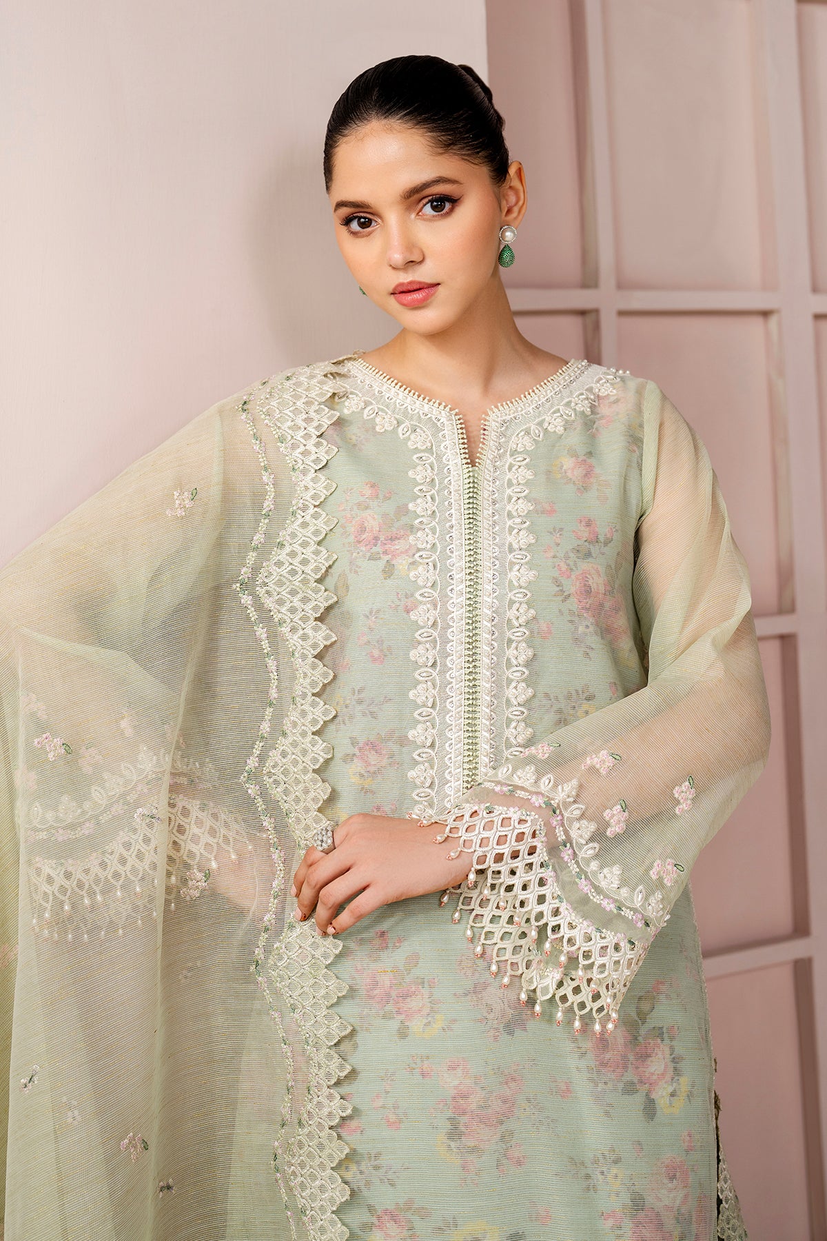 EMBROIDERED COTTON PATTI UF-4188