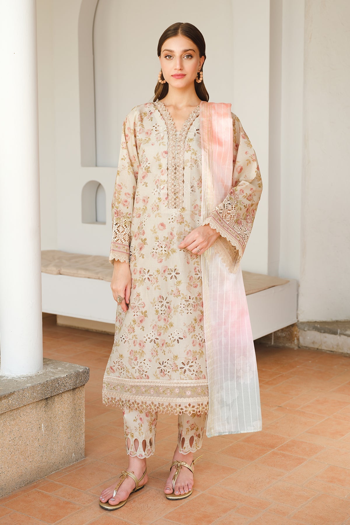 EMBROIDERED PRINTED LAWN SF-656