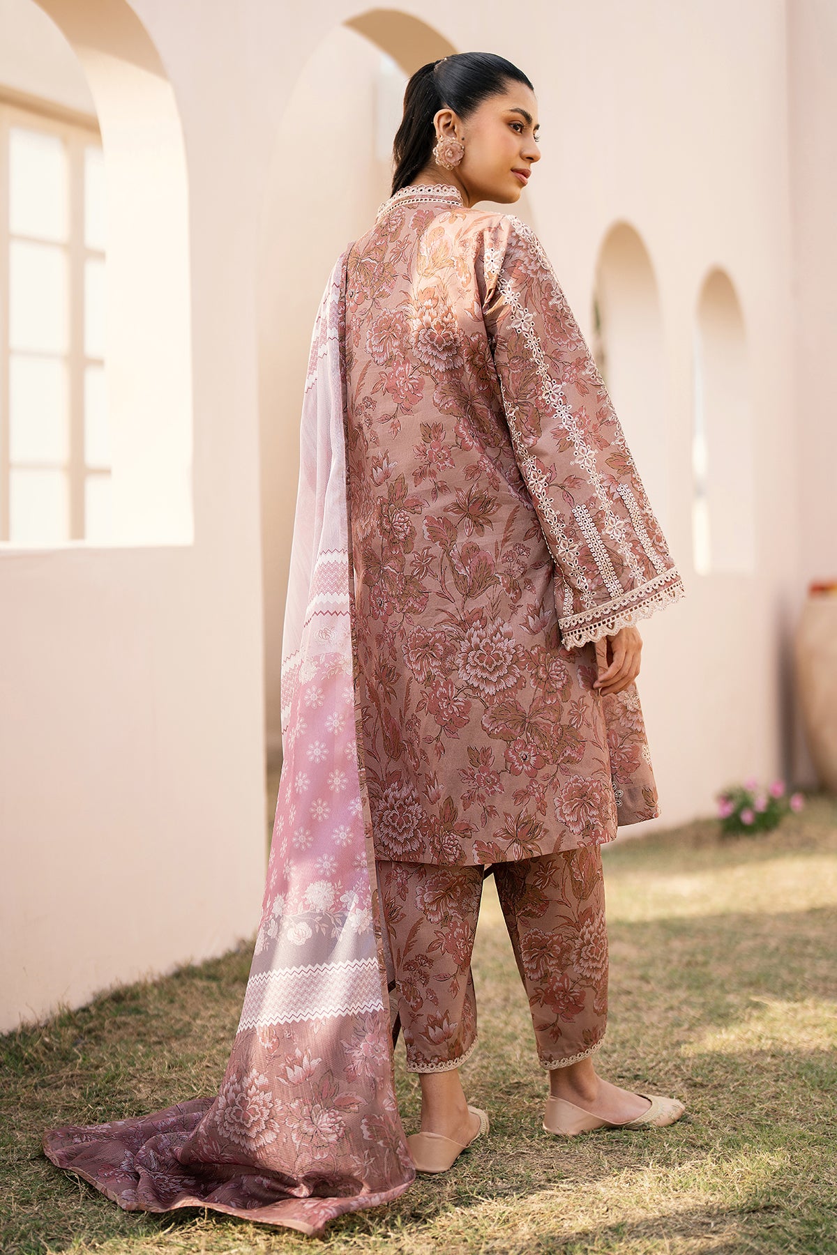 EMBROIDERED PRINTED LAWN UF-602