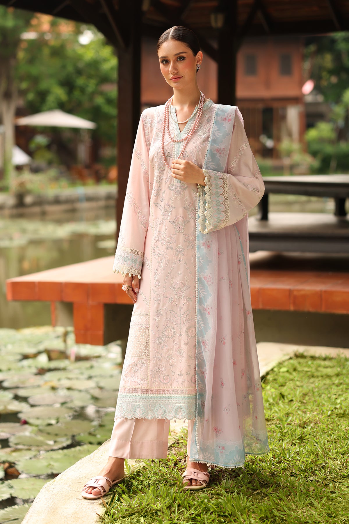 EMBROIDERED LAWN SF-4260