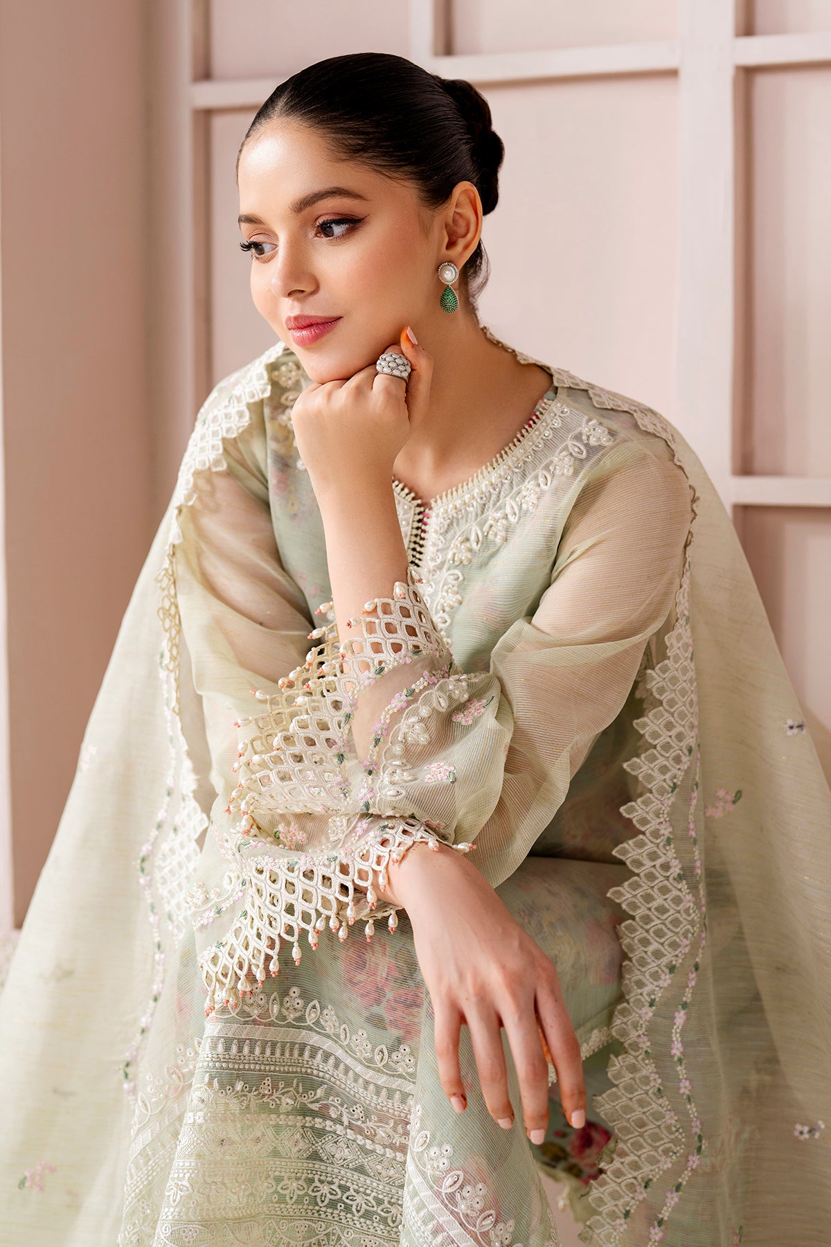 EMBROIDERED COTTON PATTI UF-4188